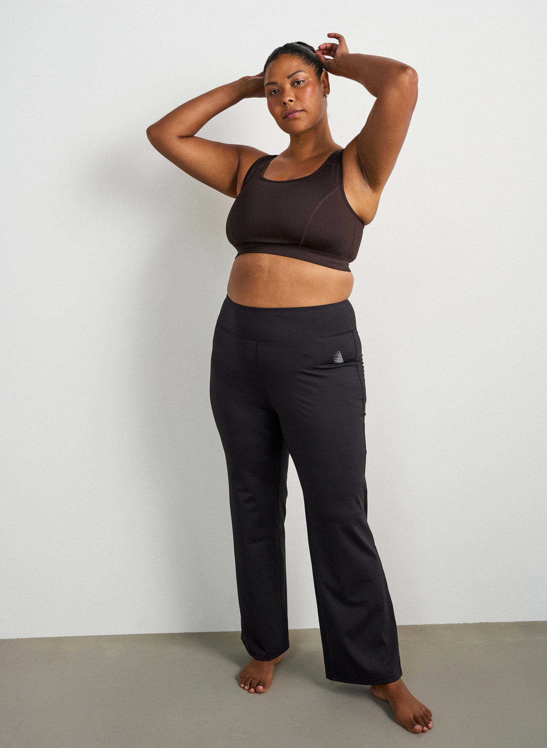 ZizziBootcut trainingstights met hoge taille, Zwart, Model image number 0