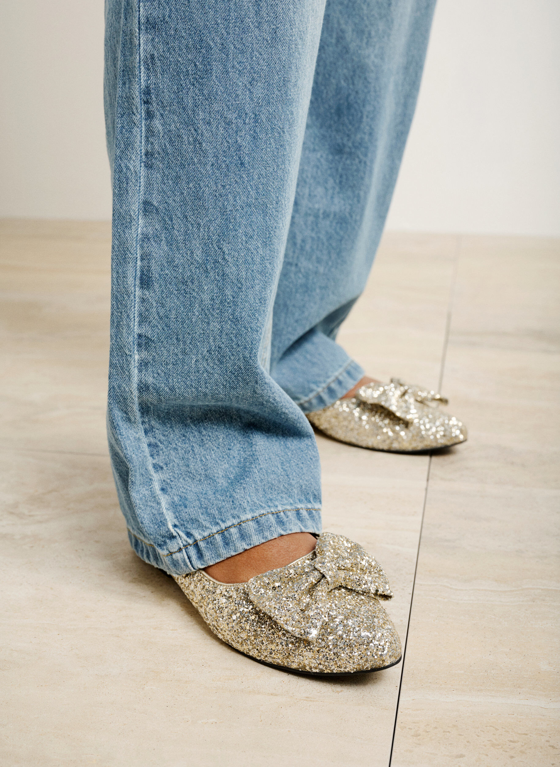 Zizzi Wijde glitter ballerina met strik, Gold Glitter, Image image number 1