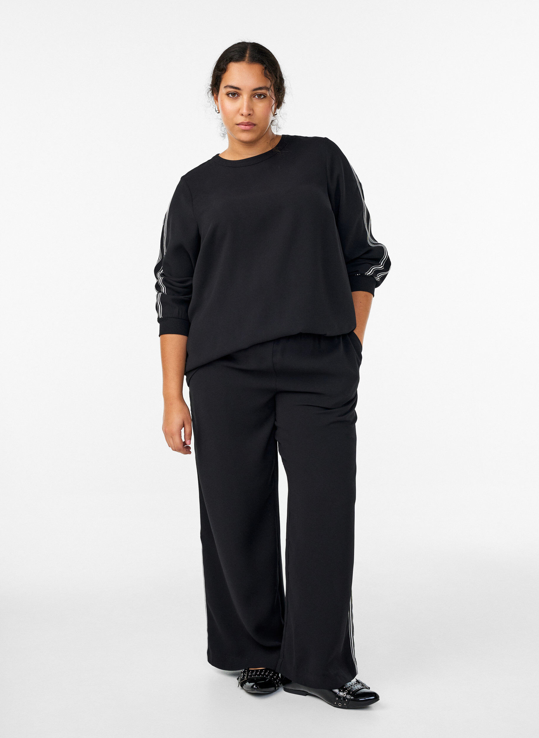 Straight-fit broek met strookdetails, Zwart, Model