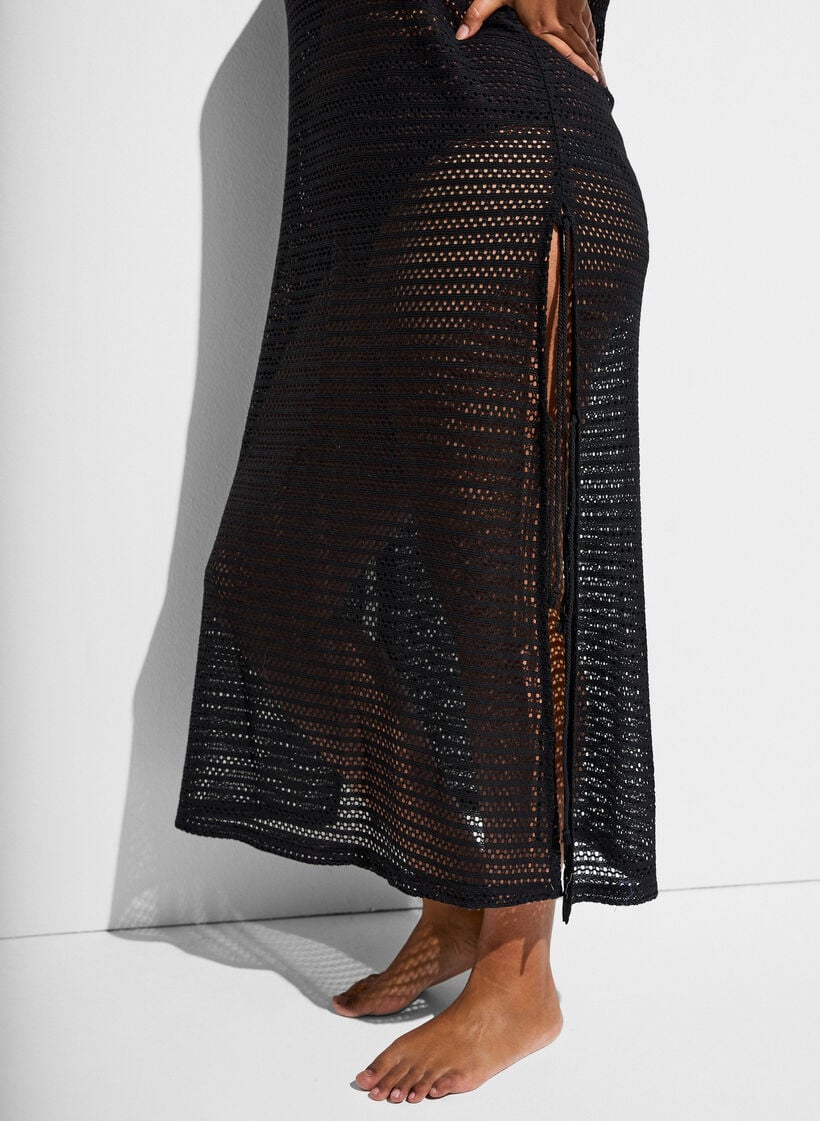 Strandjurk zonder mouwen met oogjesborduurwerk en zijsplitten, Zwart, Model image number 2