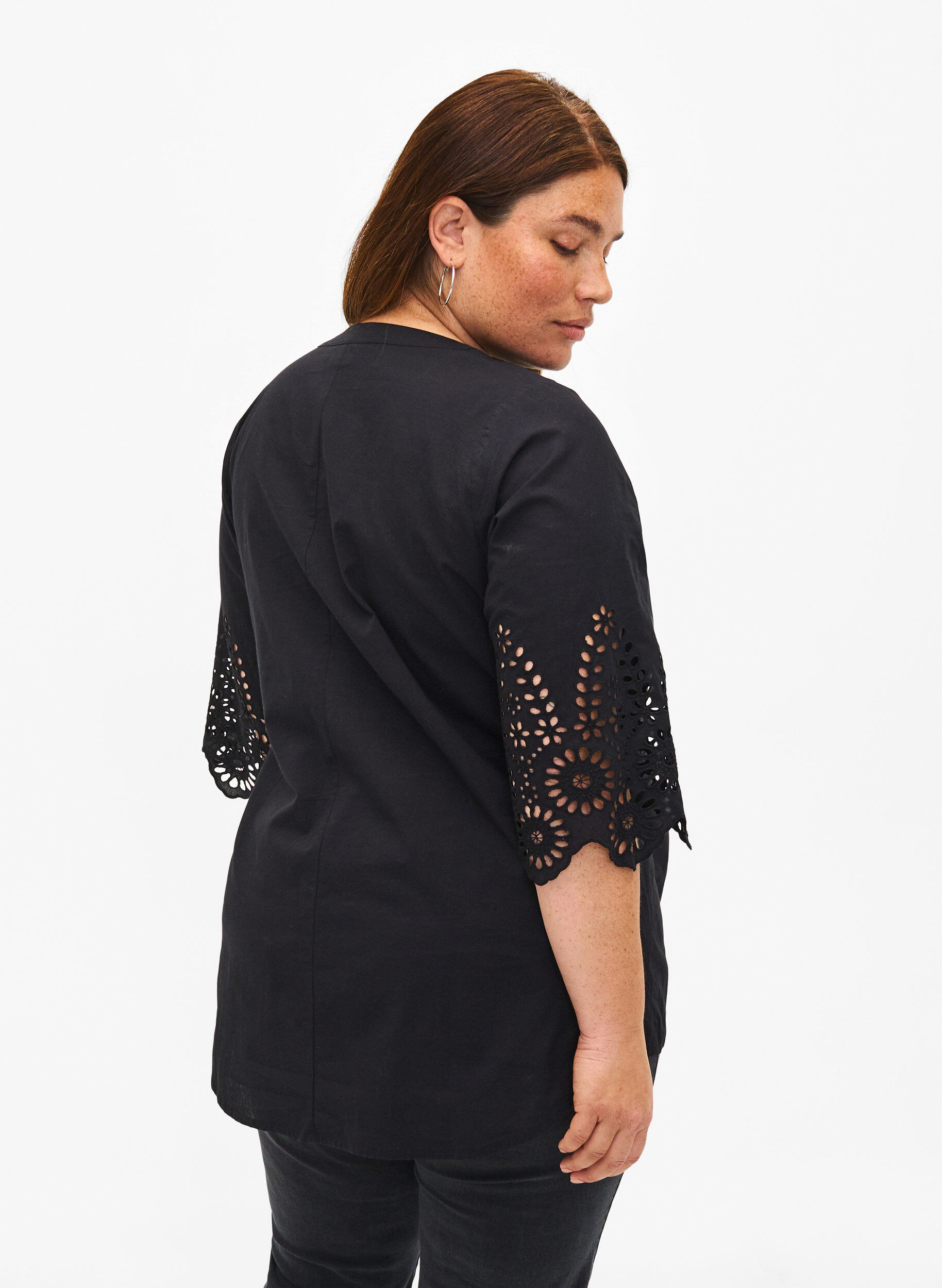 Zizzi Shirt blouse met broderie anglaise en 3/4-mouwen, Black, Model image number 1