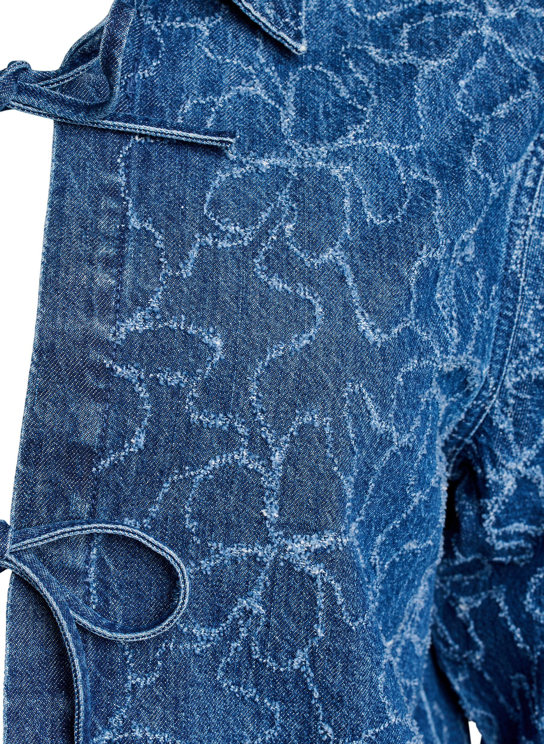 Zizzi Spijkerjack met striksluiting en zakken, Blue Denim Destroy, Packshot image number 2
