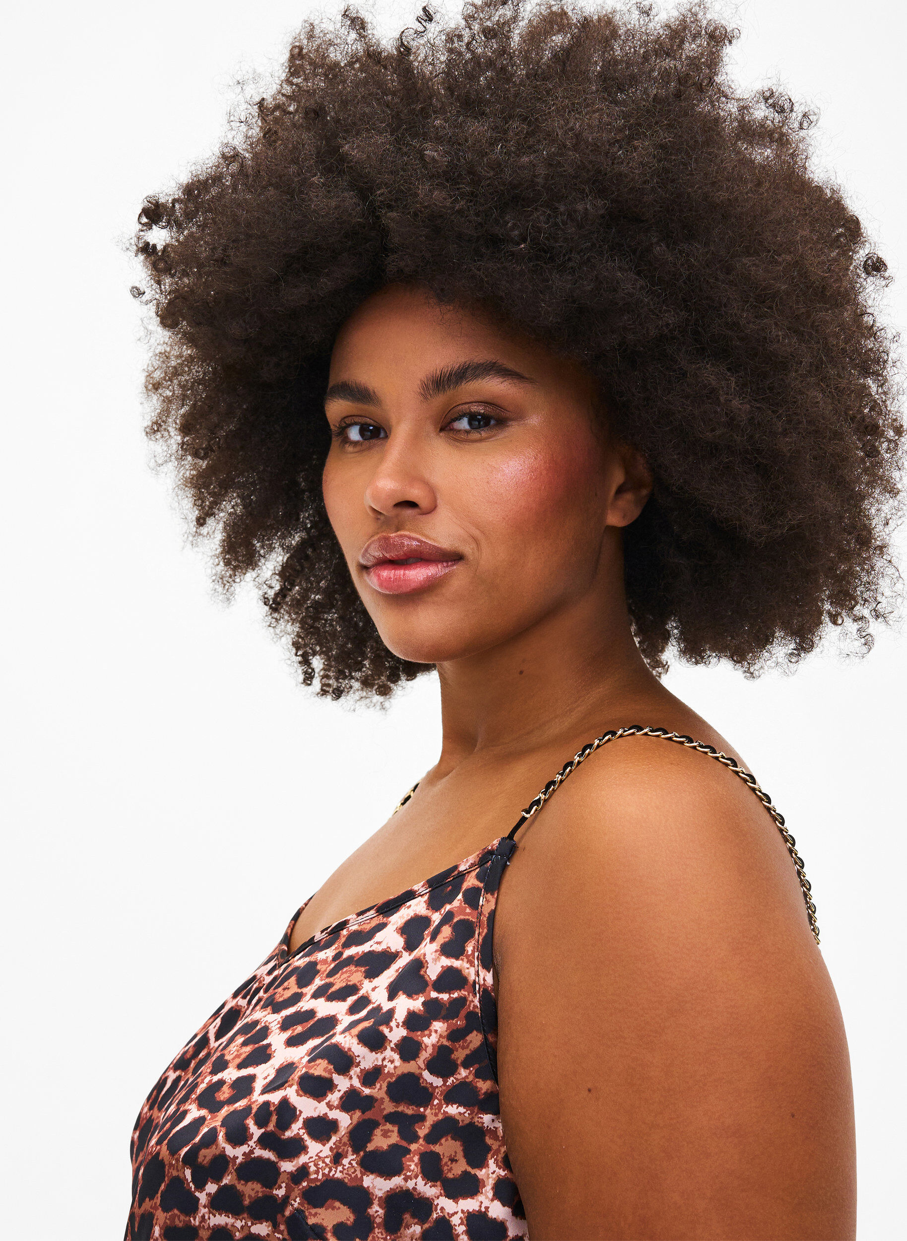 Zizzi Top met luipaardprint en kettingbandje, Leopard AOP, Model image number 2