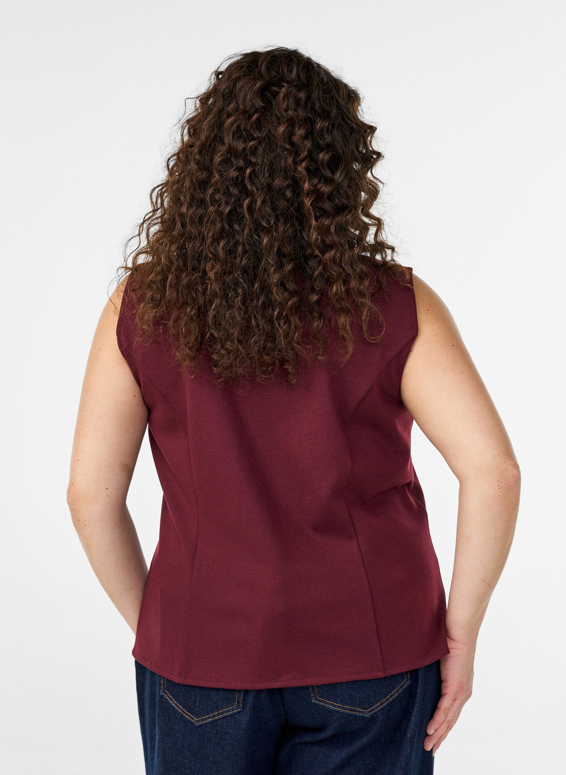 Zizzi Blouse zonder mouwen met decoratieve knopen, Rood, Model image number 2