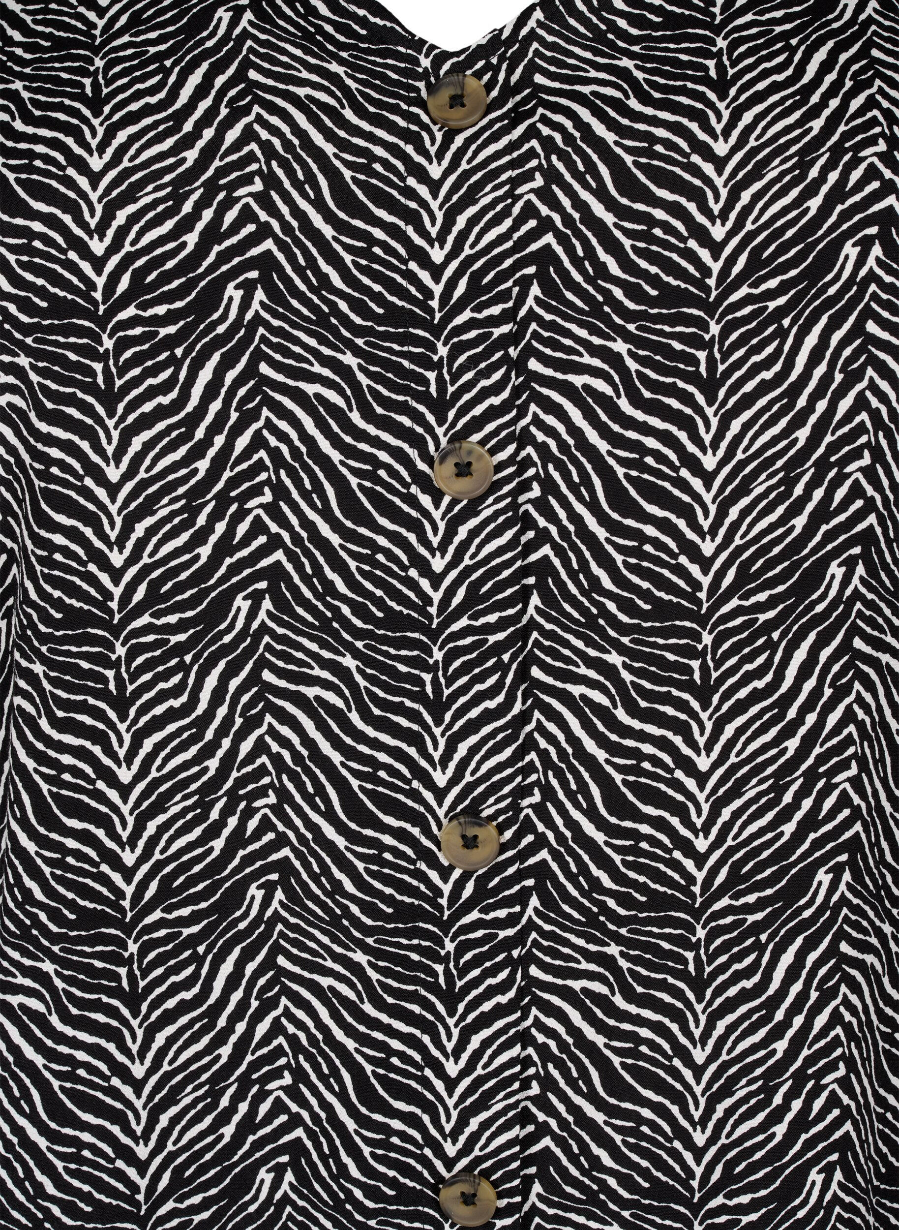 Zizzi Viscose blouse met knopen, Black Graphic AOP, Packshot image number 2