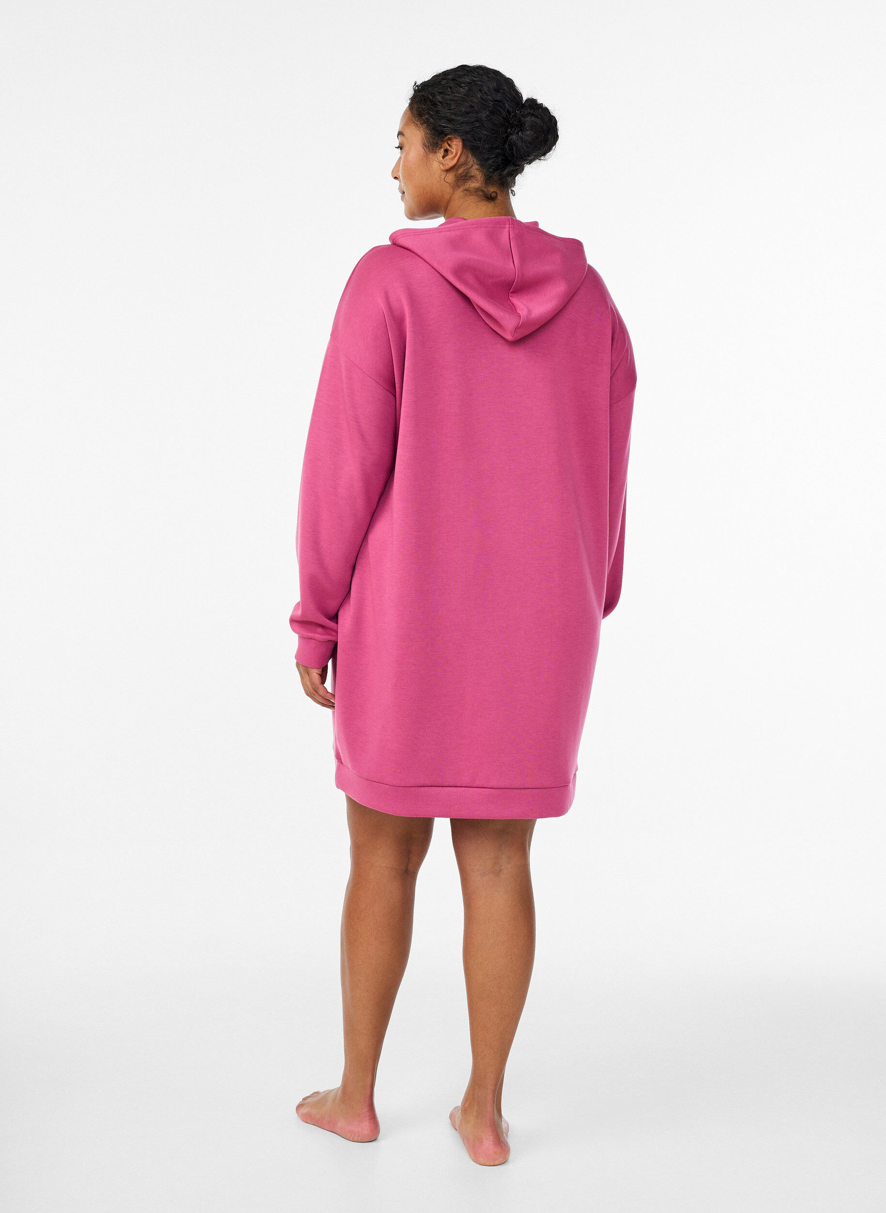 Zizzi Korte hoodie jurk met een kangoeroezak, Roze, Model image number 2