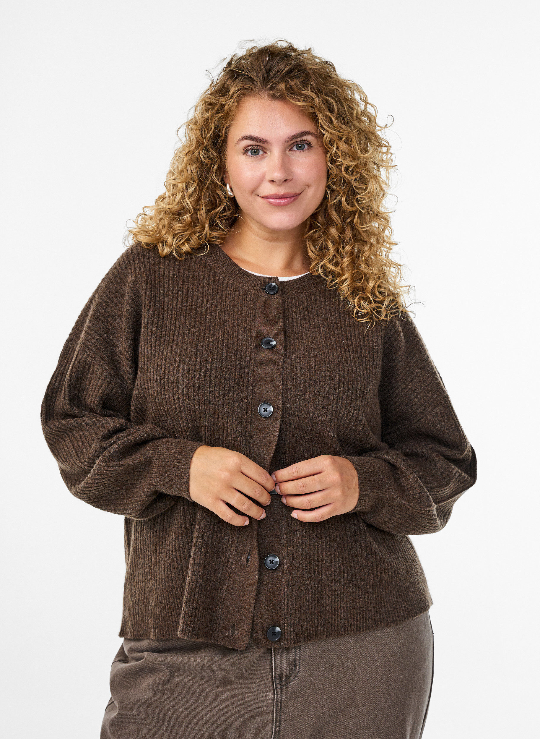 Vest van ribtricot met knopen, Bruin, Model