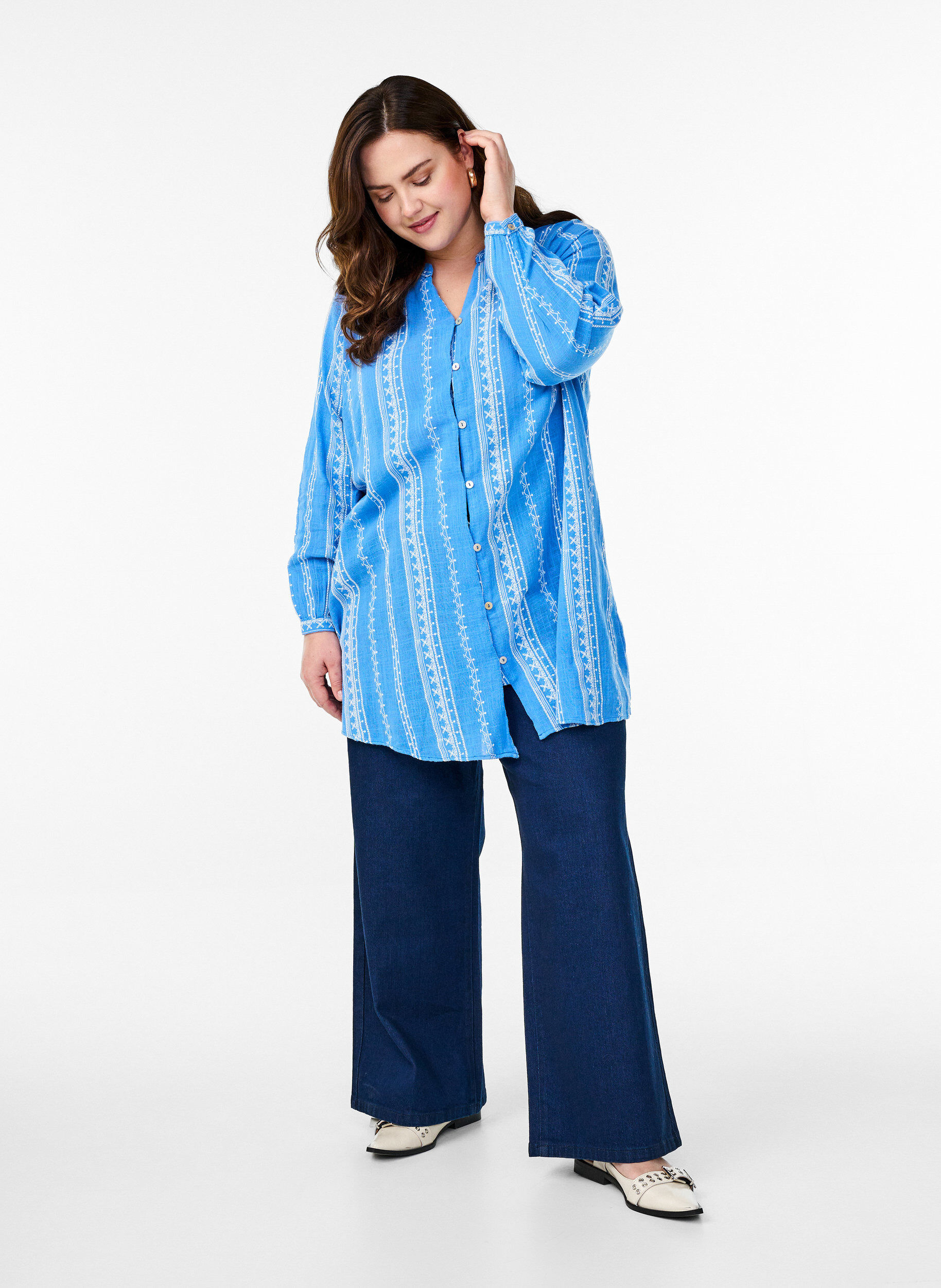 Zizzi Tunic met geborduurd patroon, Blauw, Model image number 1