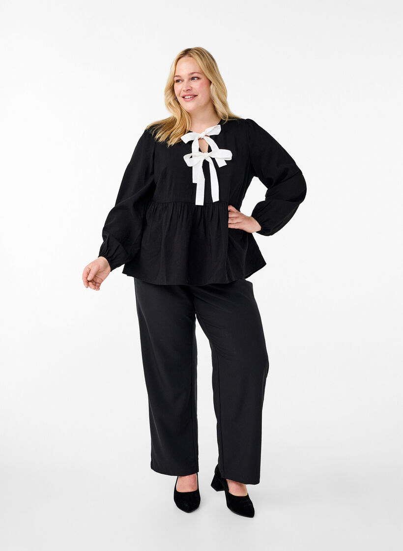 Viscose blouse met strikjes en lange mouwen, Black White Bow, Model image number 2