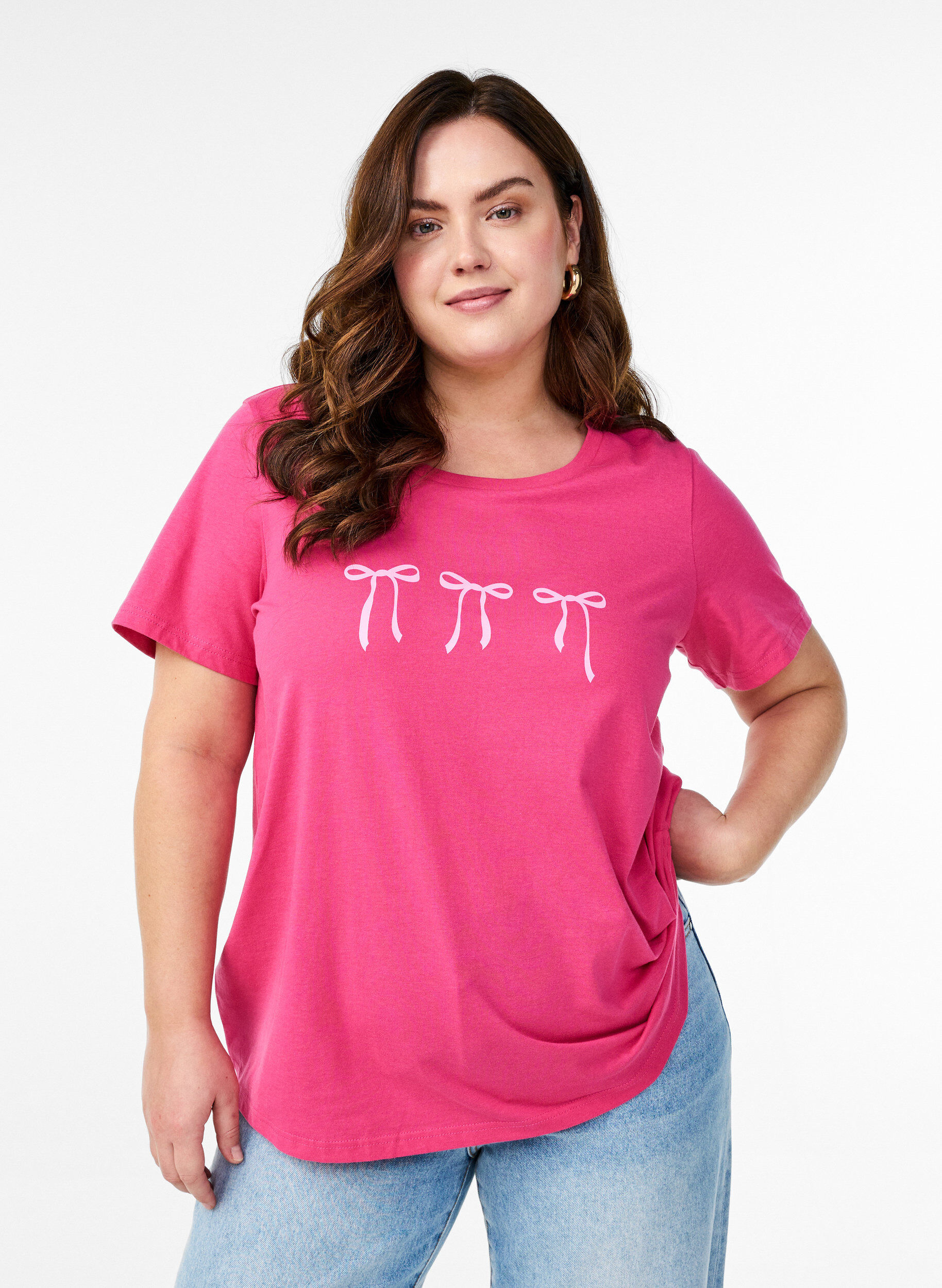 Zizzi Katoenen T-shirt met motief, Raspberry w. Bows, Model image number 0