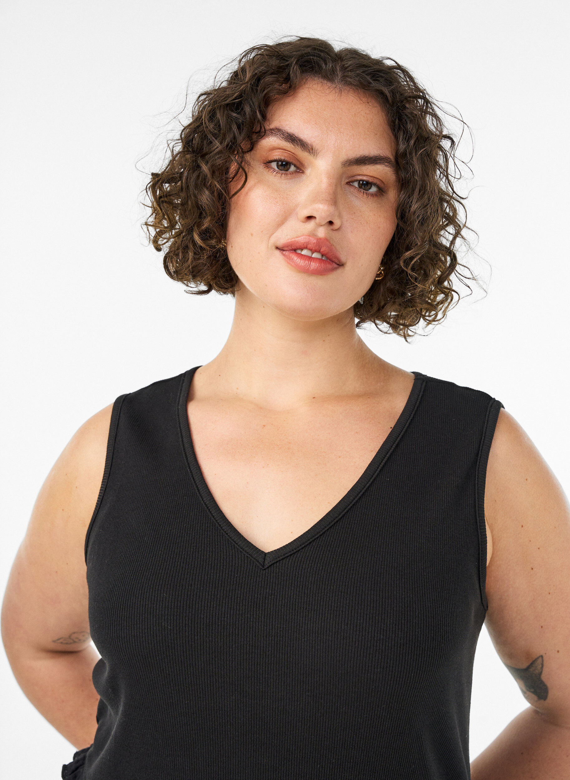 ZizziMouwloze katoenen midi-jurk met rib en mousseline, Zwart, Model image number 2
