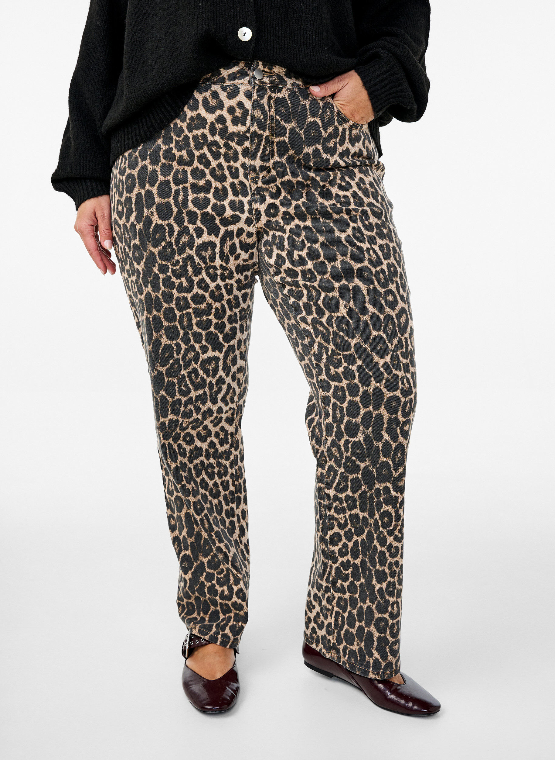 Zizzi Straight-fit jeans met zebraprint, Bruin, Model image number 2