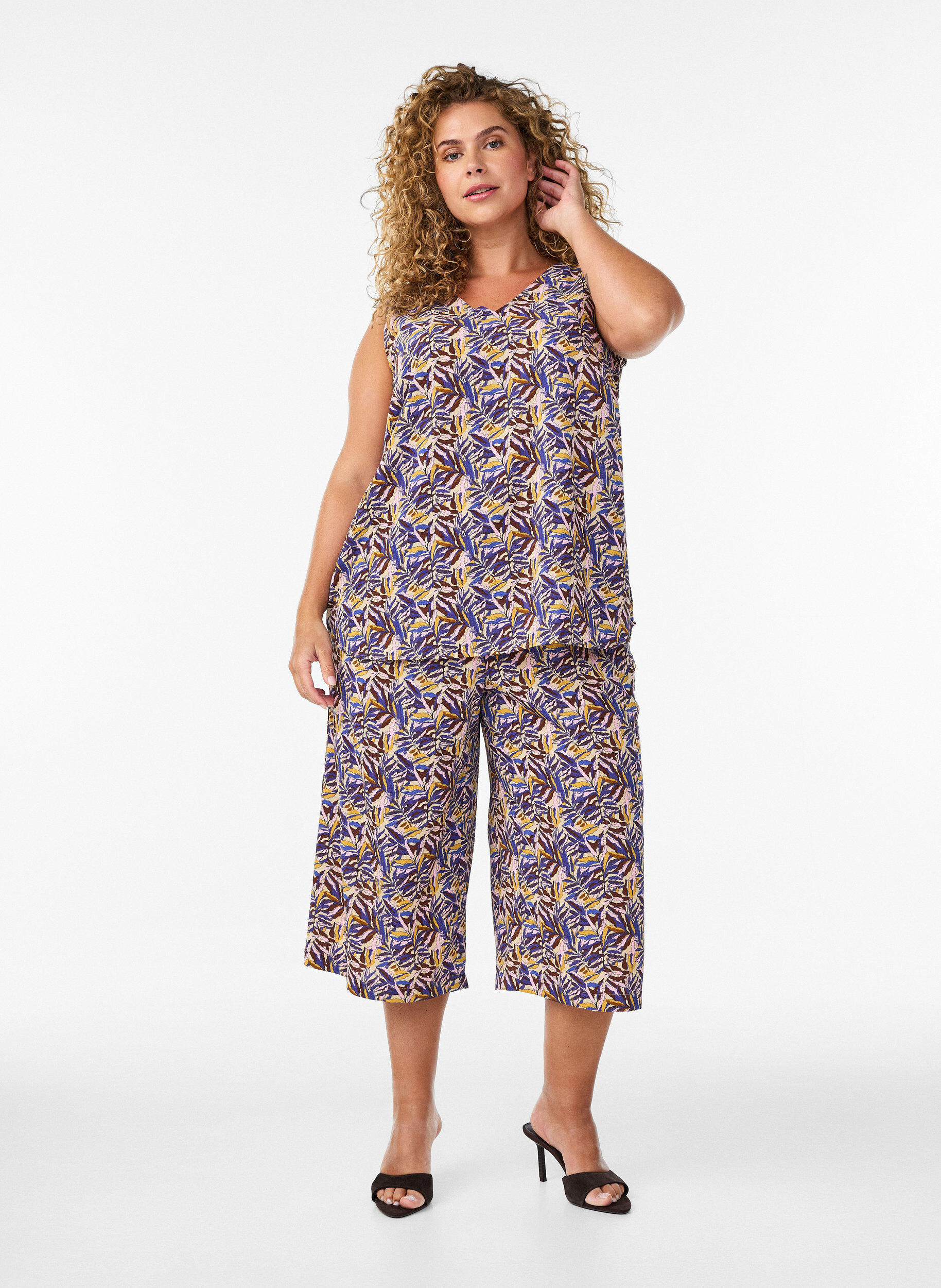 ZizziTop met print en V-hals, Blauw, Model image number 1