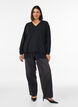 Gebreide blouse met V-hals en kanten rand, Zwart, Model image number 1