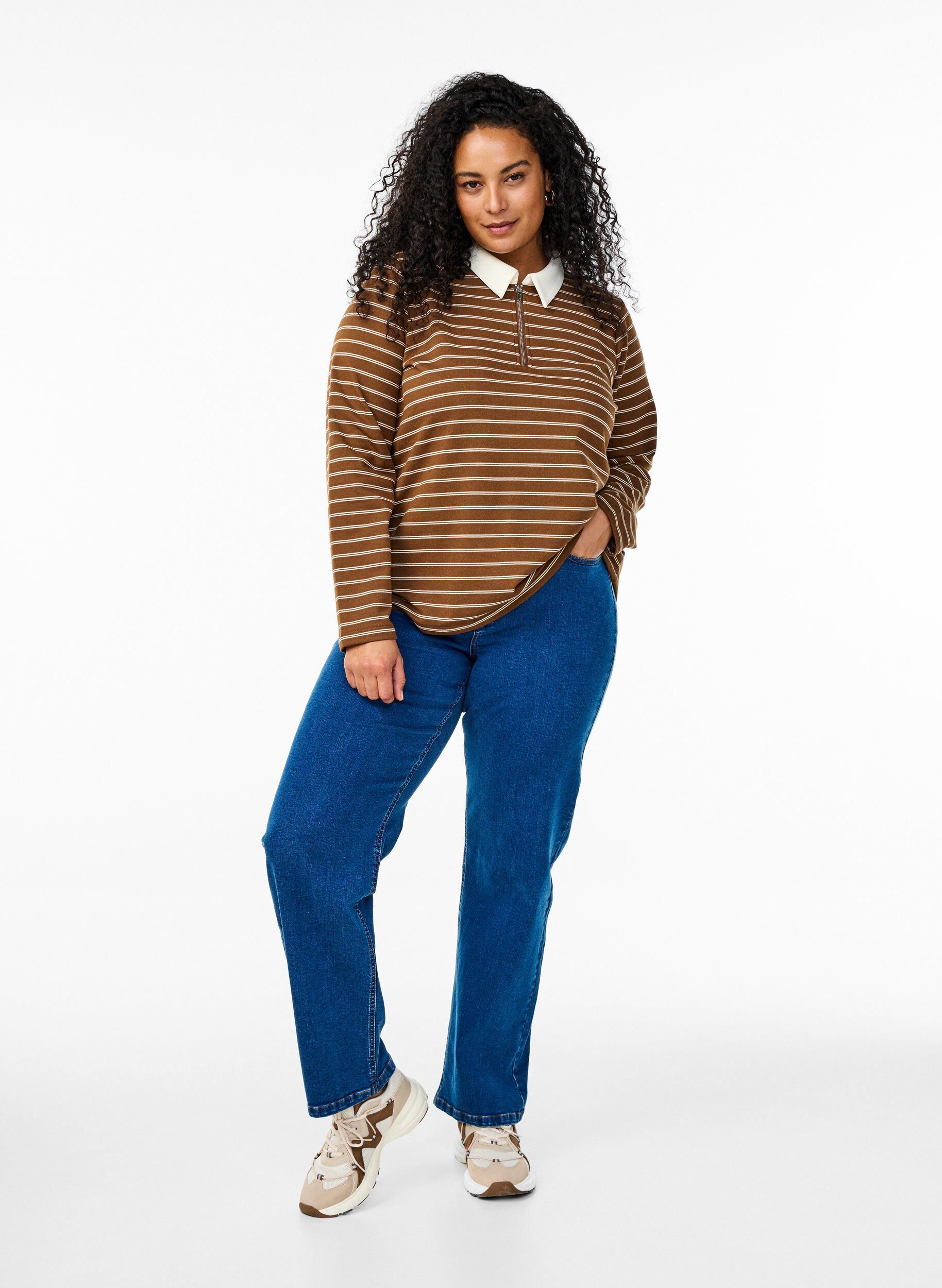 Zizzi Gestreept poloshirt met ritssluiting, Bruin, Model image number 1