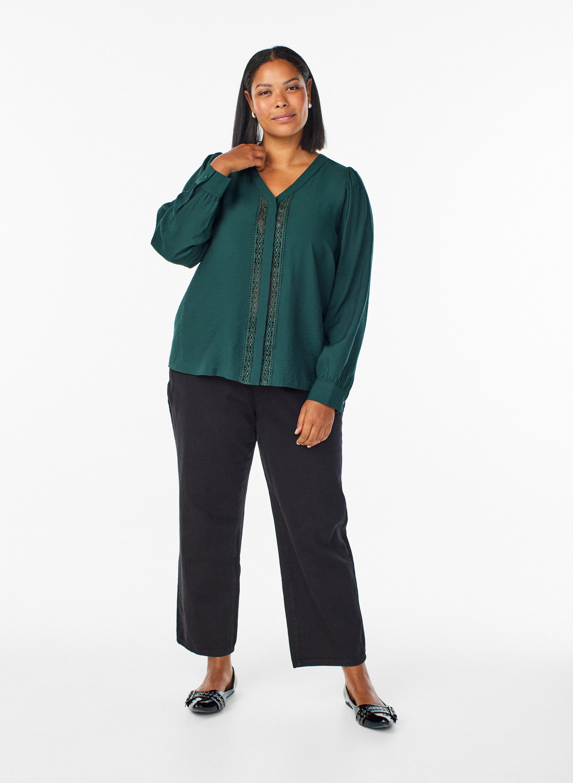 Zizzi Blouse met V-hals en geborduurde banden, Groen, Model image number 1
