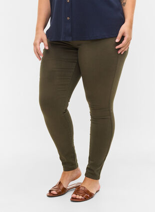 Super slim Amy jeans met hoge taille, Forest Ngt, Model image number 2