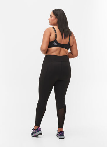 CORE, POCKET TIGHTS - Sport legging met mesh, Black, Model image number 1