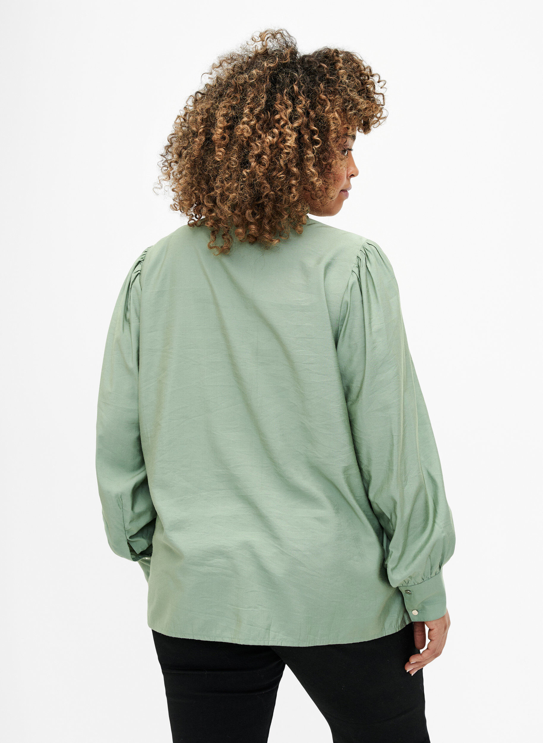 Zizzi Visicoshirt Blouse met ruffles, Green Bay, Model image number 1