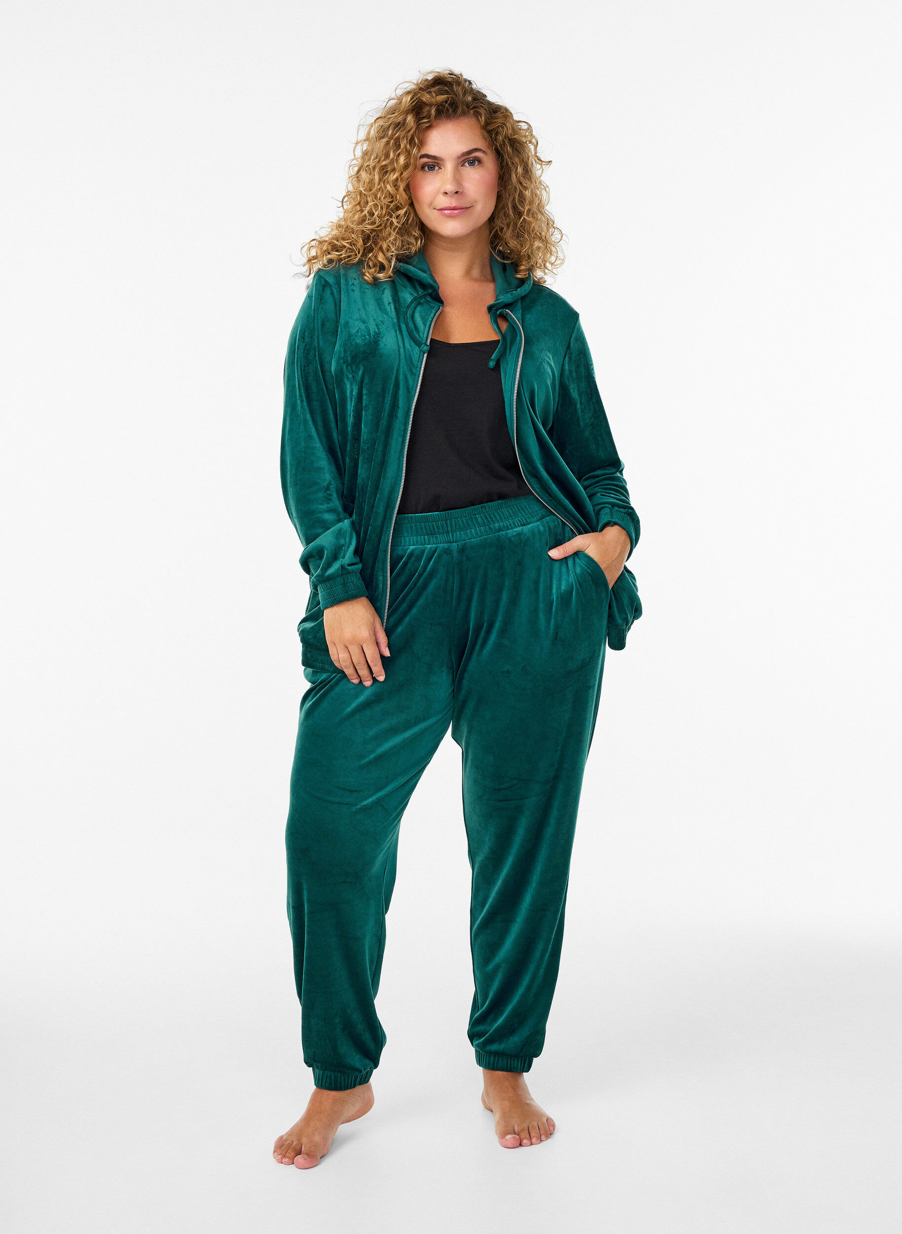 ZizziLosvallende fluwelen broek, Groen, Model image number 0