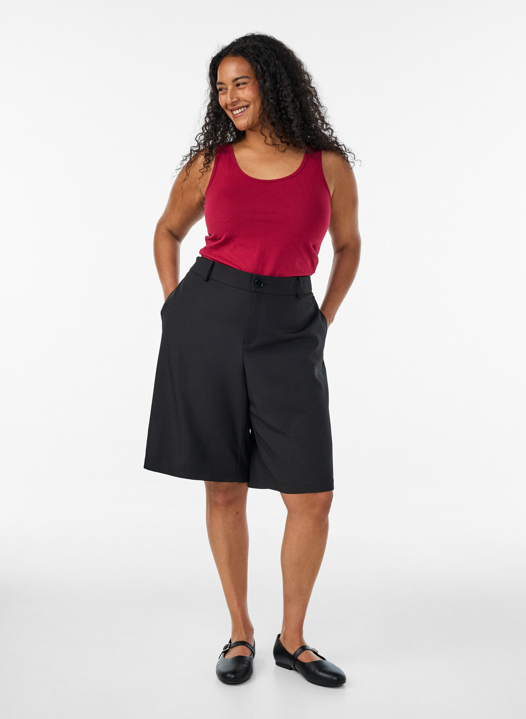 ZizziEffen basic top in katoen, Rood, Model image number 1