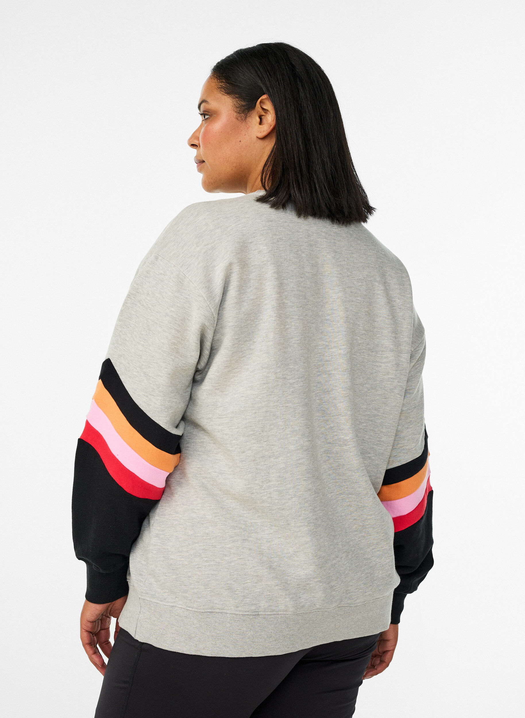Zizzi Sweatshirt met losse pasvorm met contrastdetails op de mouwen, Grijs, Model image number 2