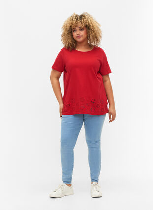 T-shirt in katoen met anglaise borduurwerk, Tango Red, Model image number 2