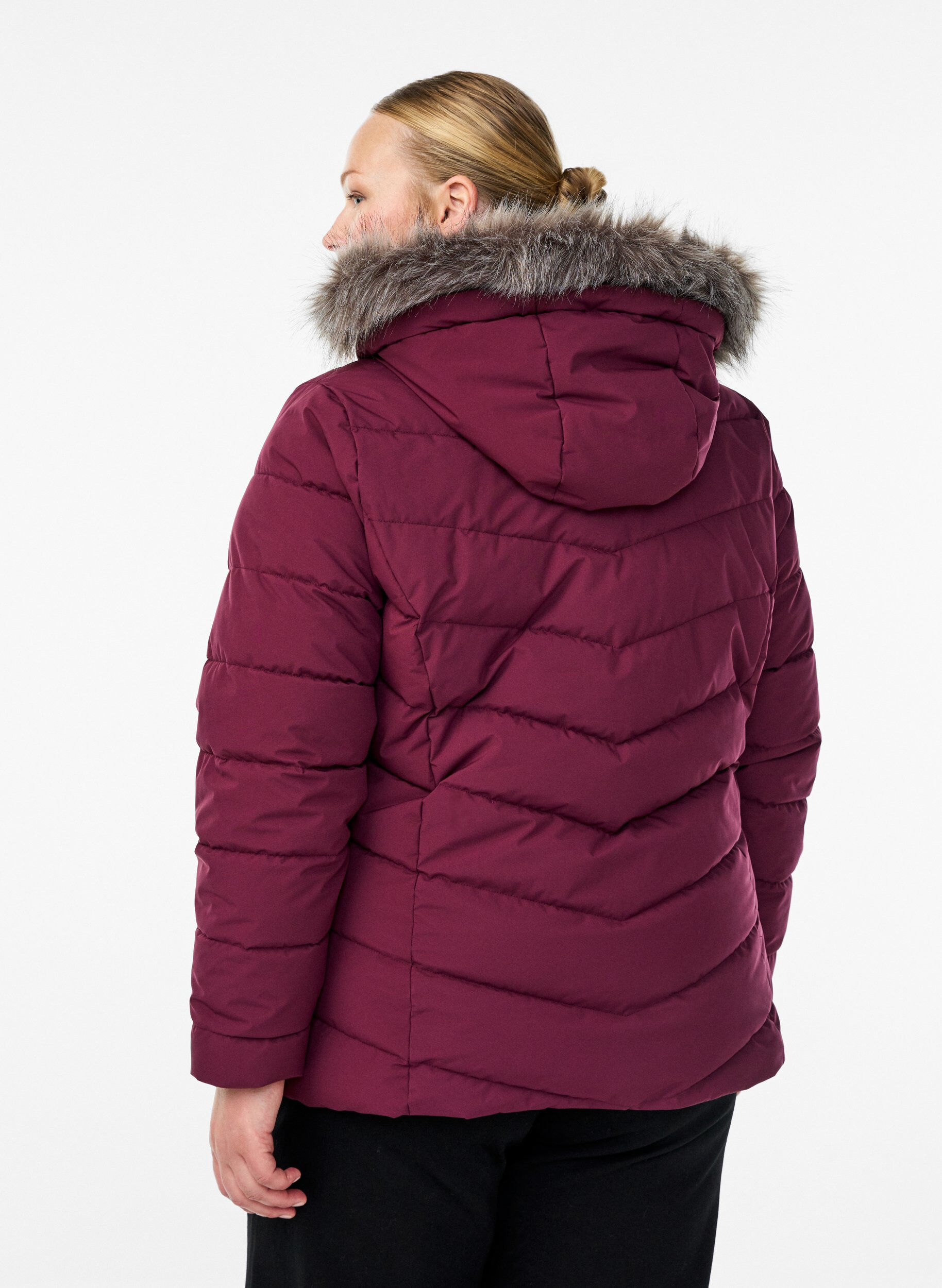 ZizziKort pufferjack met capuchon, Donker Bordeaux, Model image number 2
