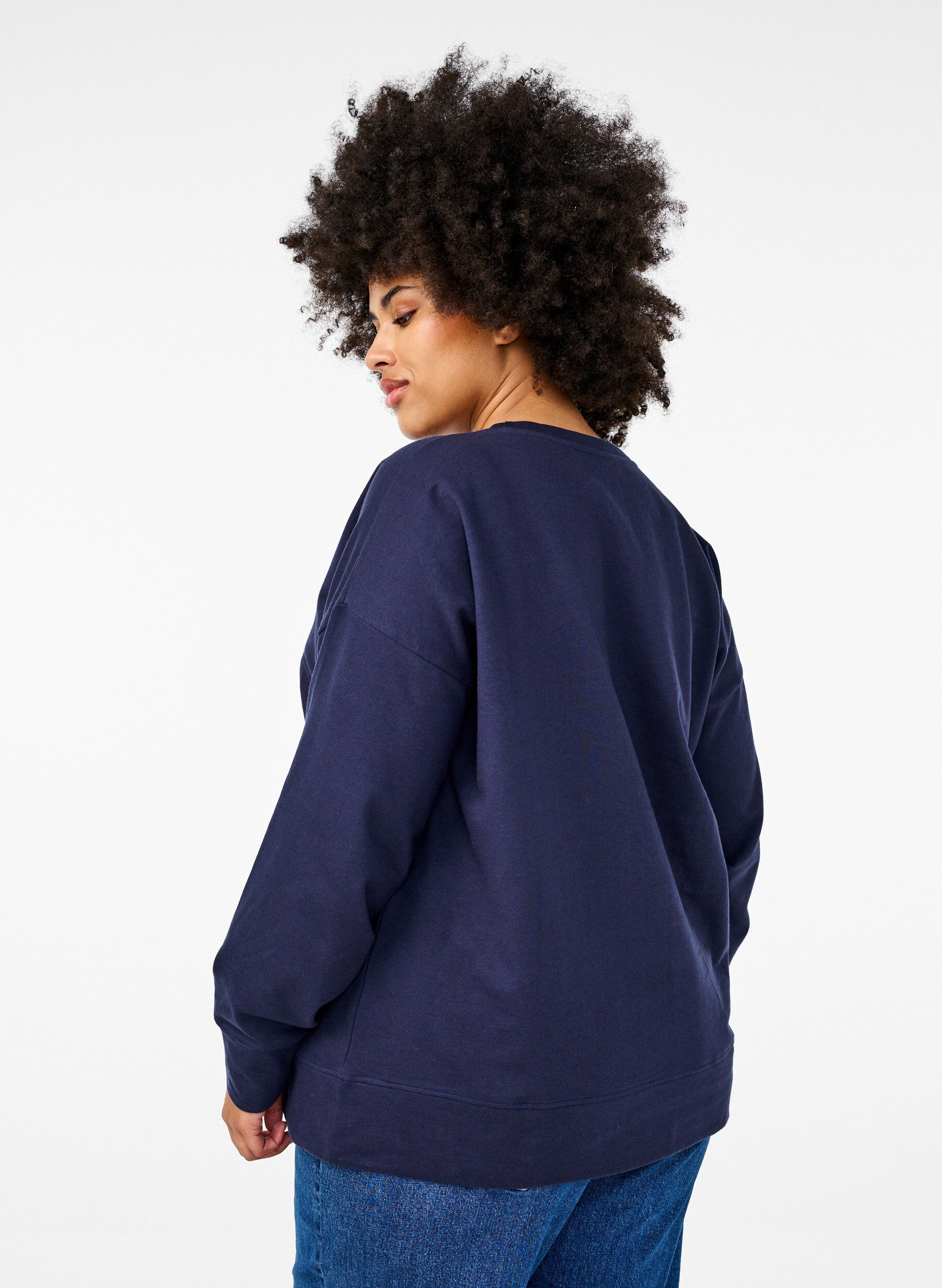 Zizzi Sweatshirt met verhoogde tekstdesign, Blauw, Model image number 2