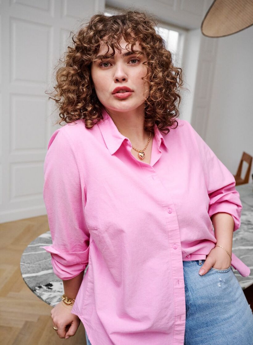 De roze shirt, , Model