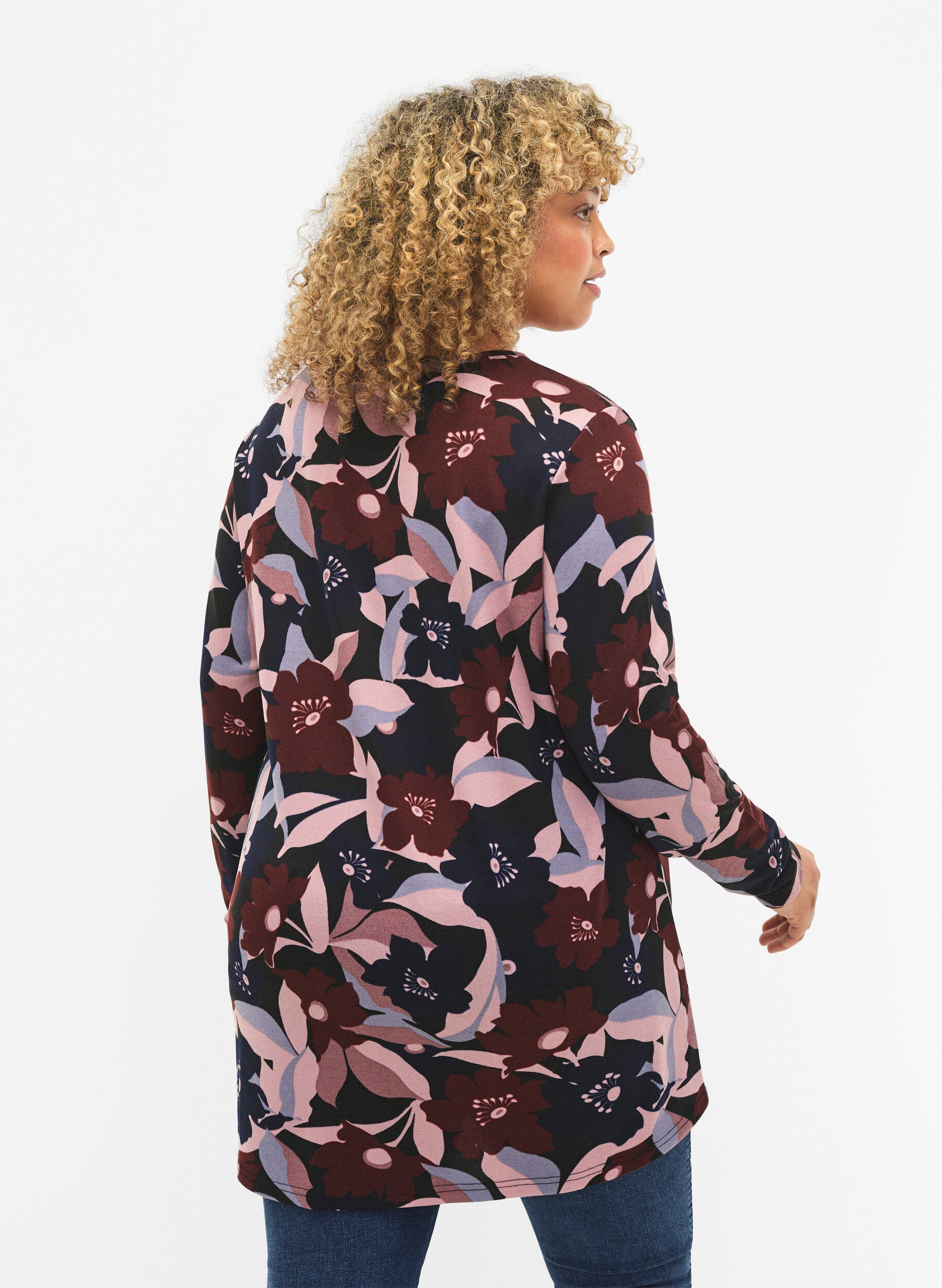 Zizzi Gebloemde blouse met lange mouwen, Black Rose Flower, Model image number 1