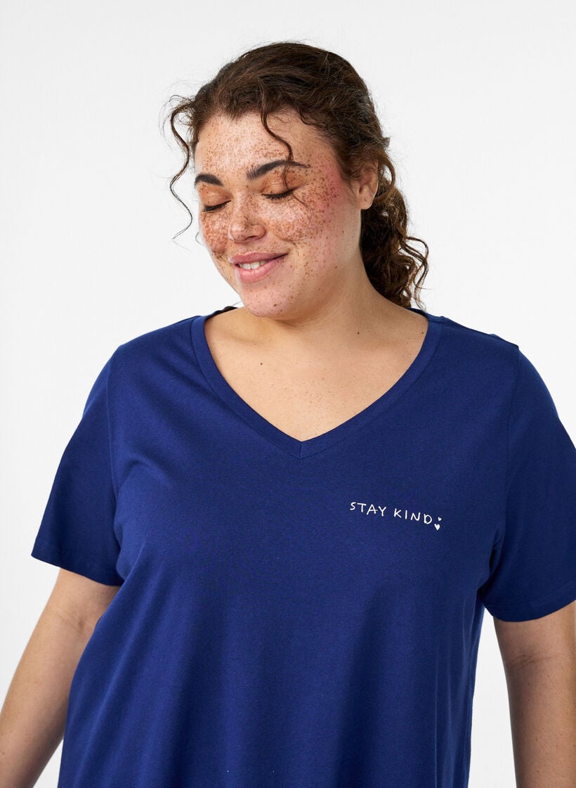 Viscose top met kanten rand, Paars, Model image number 3