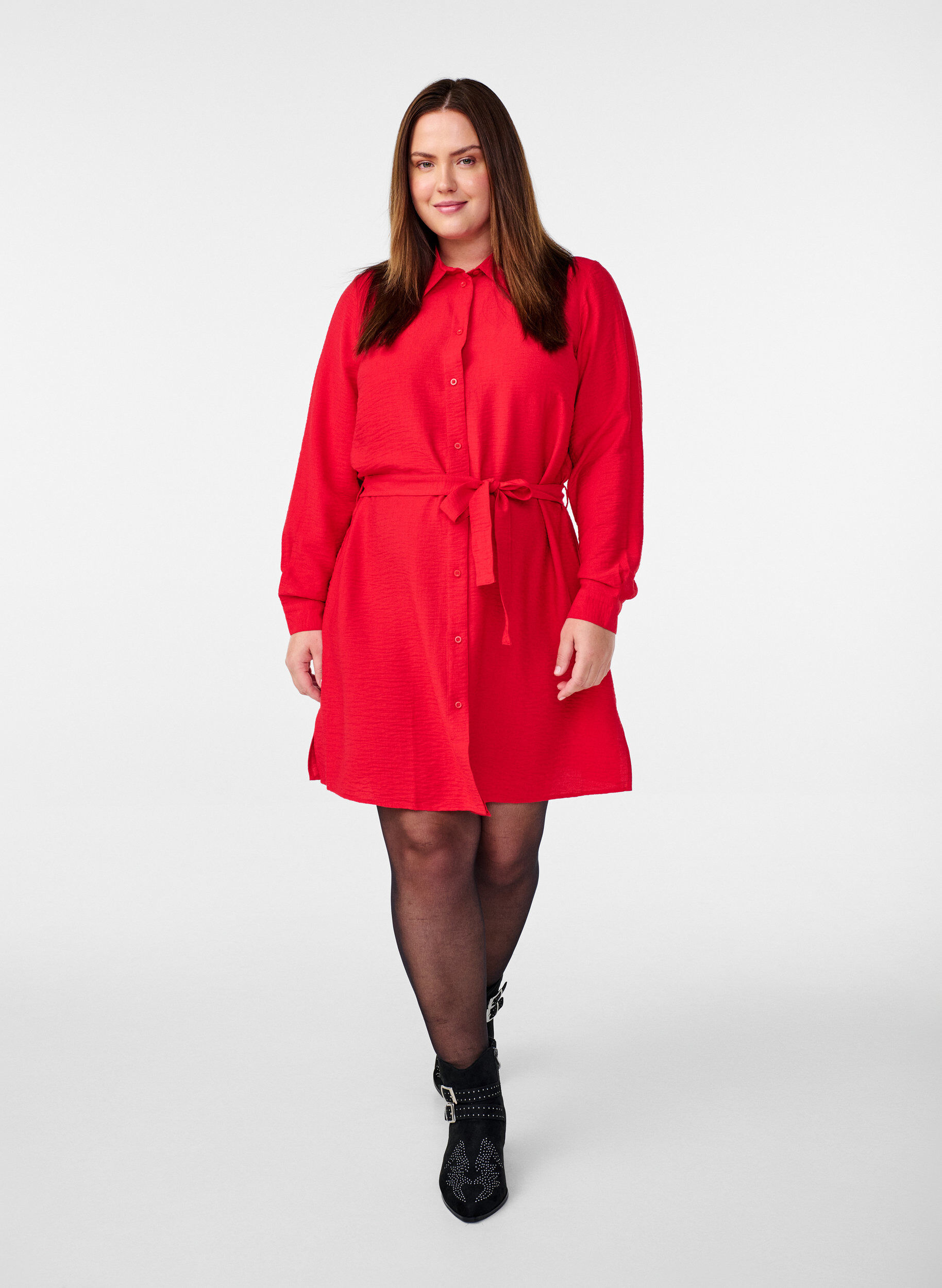 Zizzi Jurk met lange mouwen en strikriem, Rood, Model image number 1