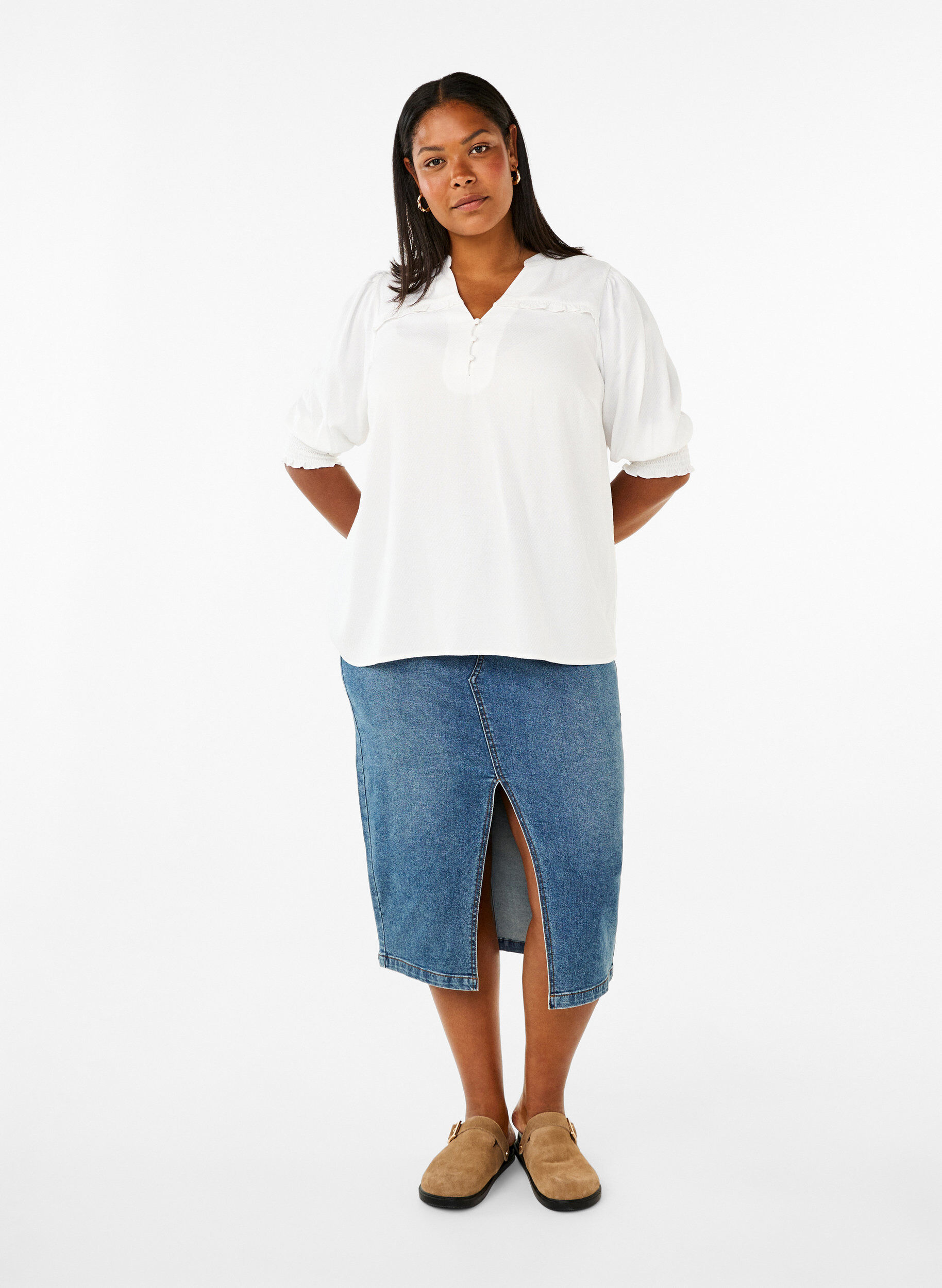 Zizzi Viscose blouse met smok en ruches, Bright White, Model image number 2