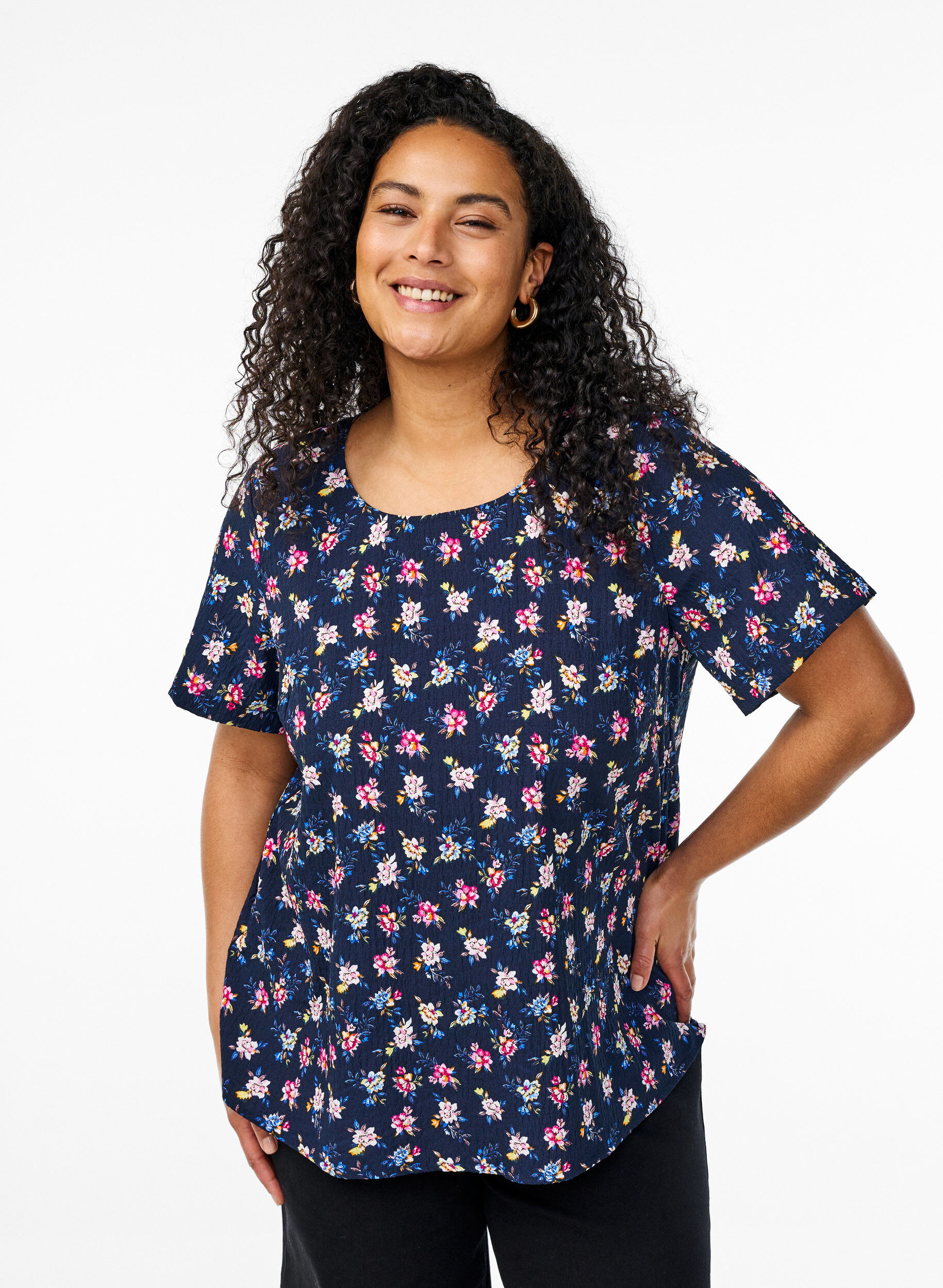 Zizzi FLASH - Blouse met korte mouwen en textuur, Blauw, Model image number 0