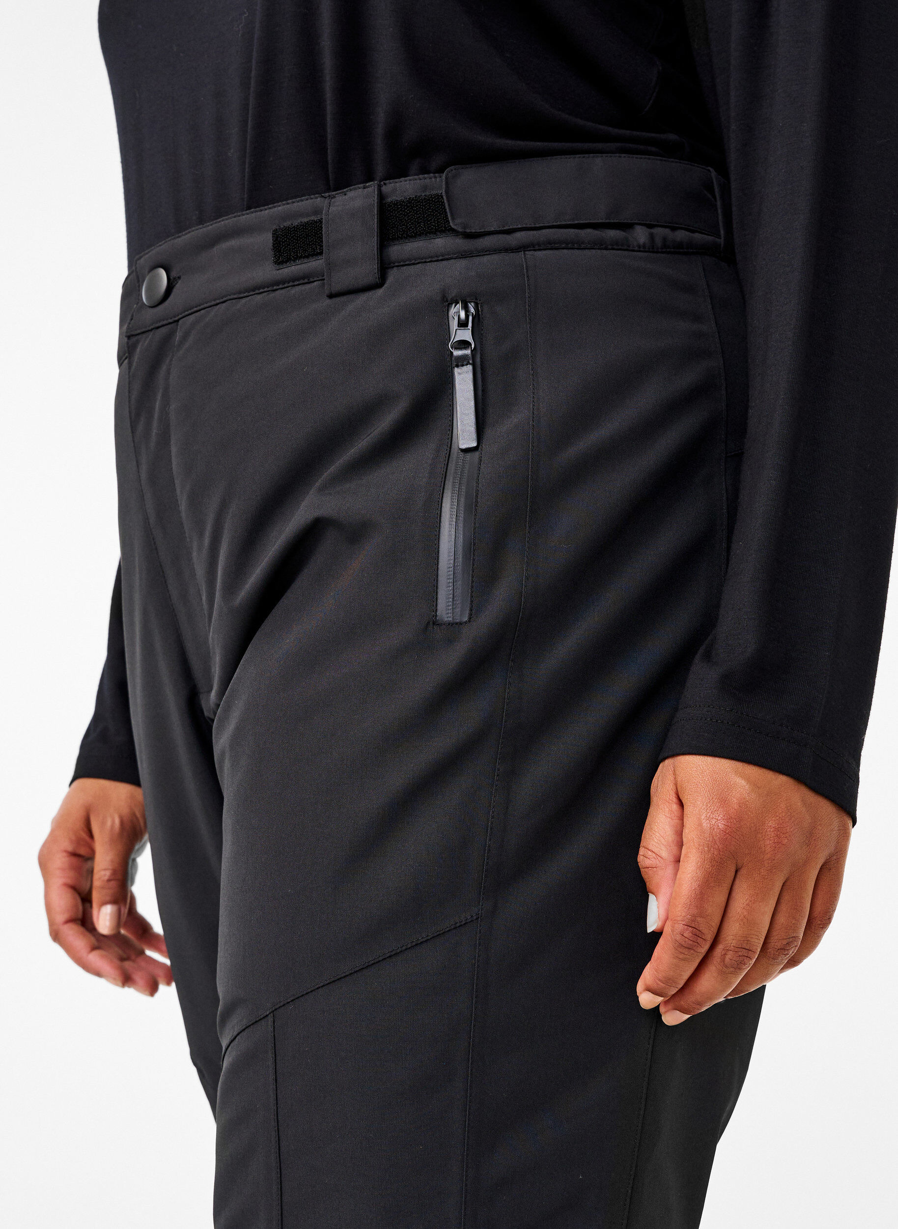 ZizziSkibroek met zakken en verstelbare taille, Zwart, Model image number 3
