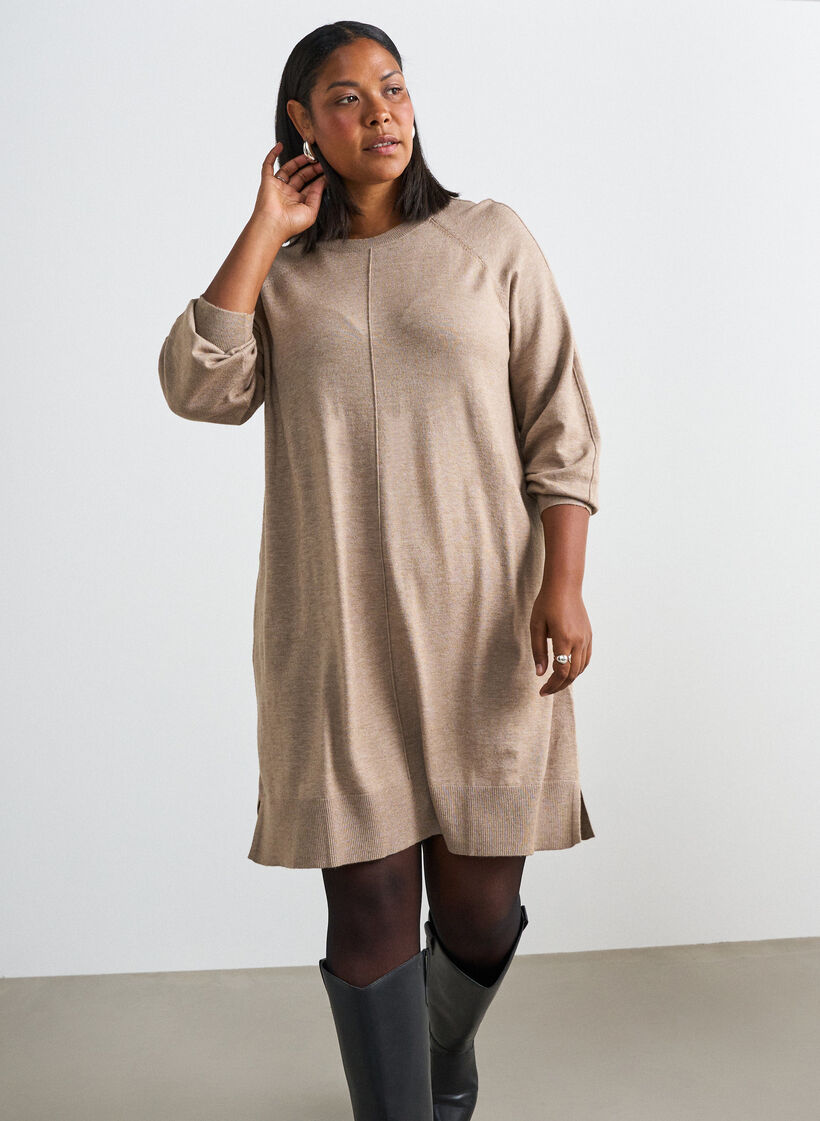 Korte gebreide jurk met raglanmouwen en een middennaad, Beige, Model image number 0