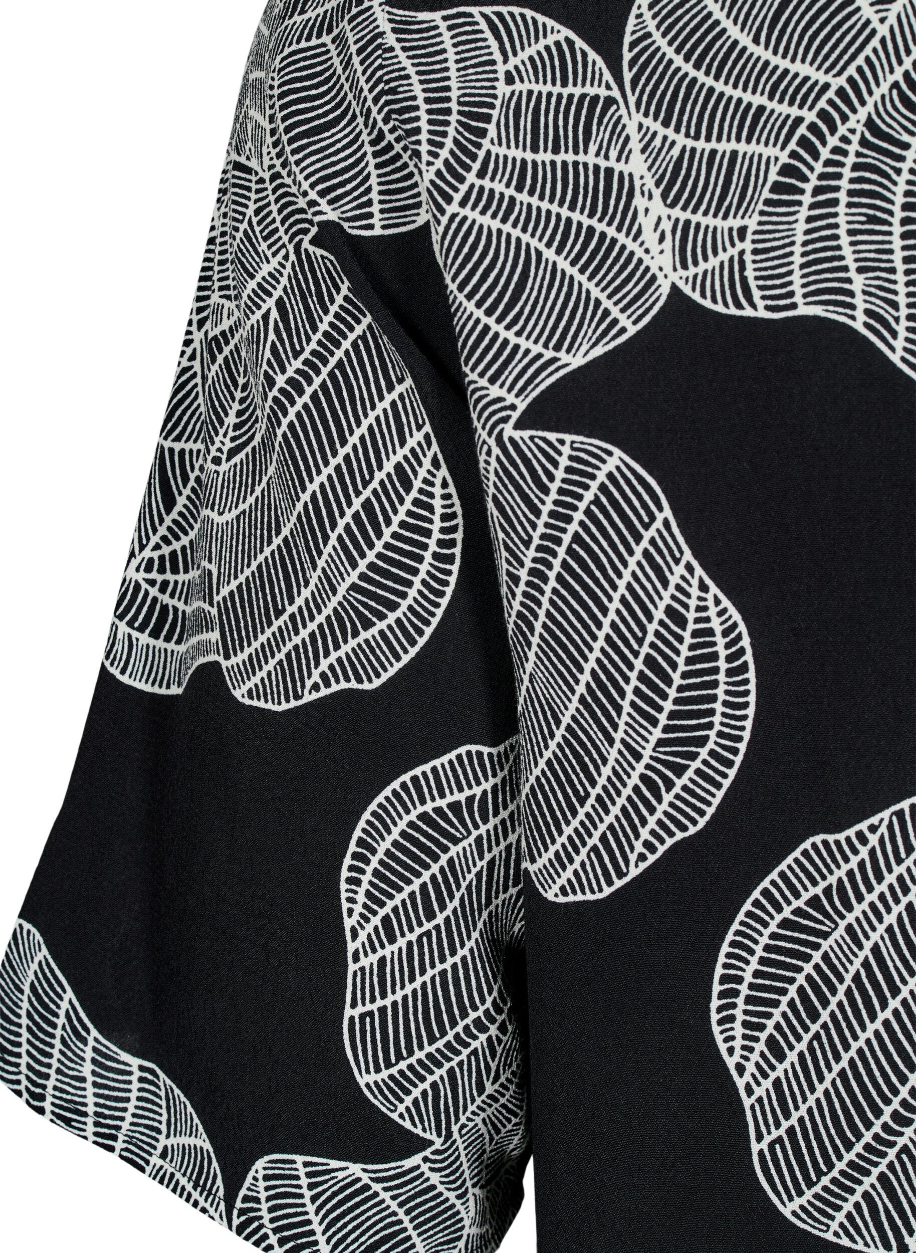 Zizzi Viscose blouse met korte mouwen met print, Zwart, Packshot image number 3