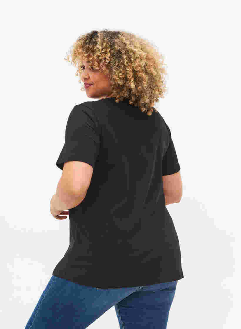 Basic t-shirt in effen kleur met katoen, Black, Model image number 1