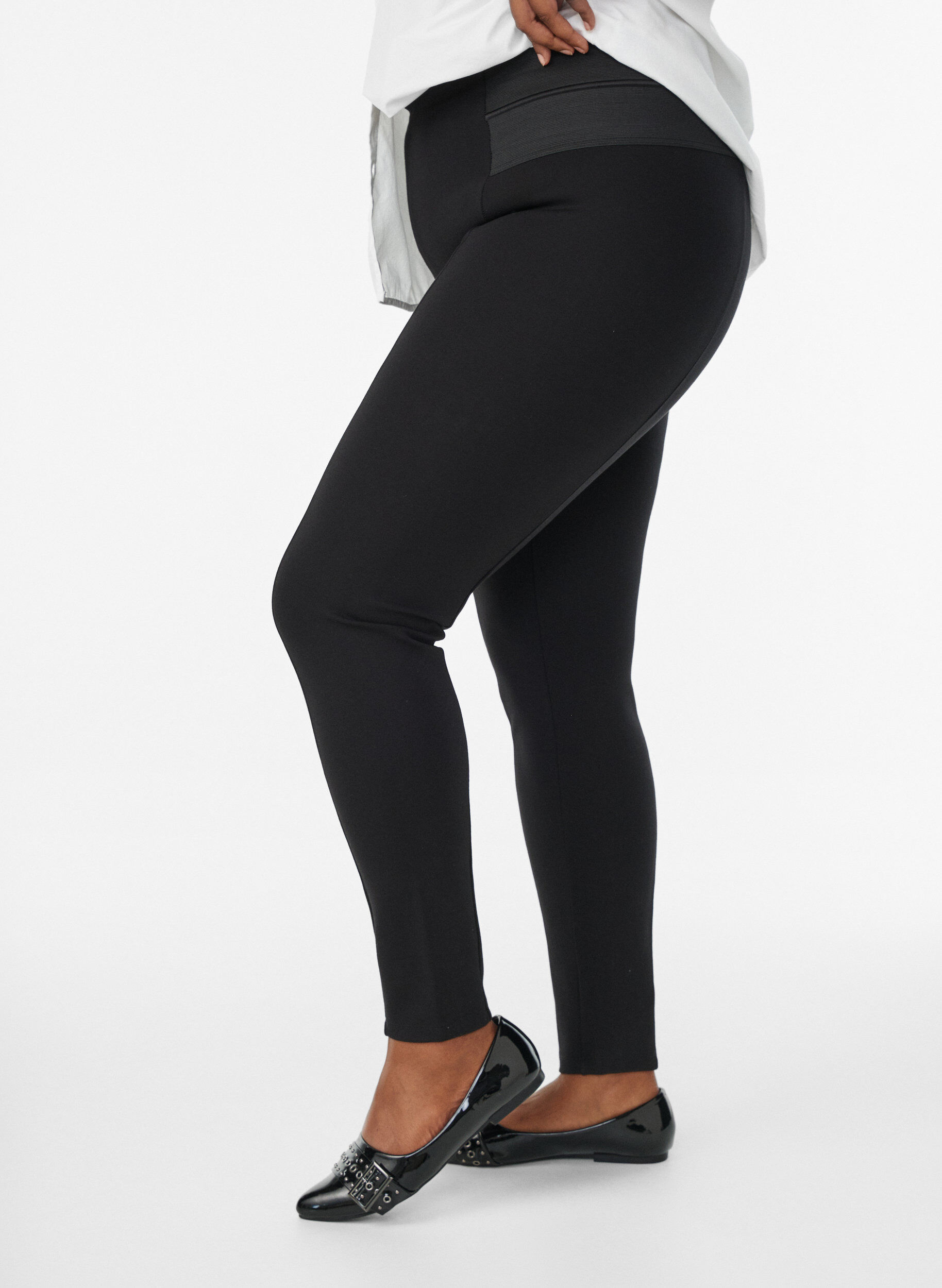 Zizzi Legging met breed elastiek in de taille, Zwart, Model image number 2