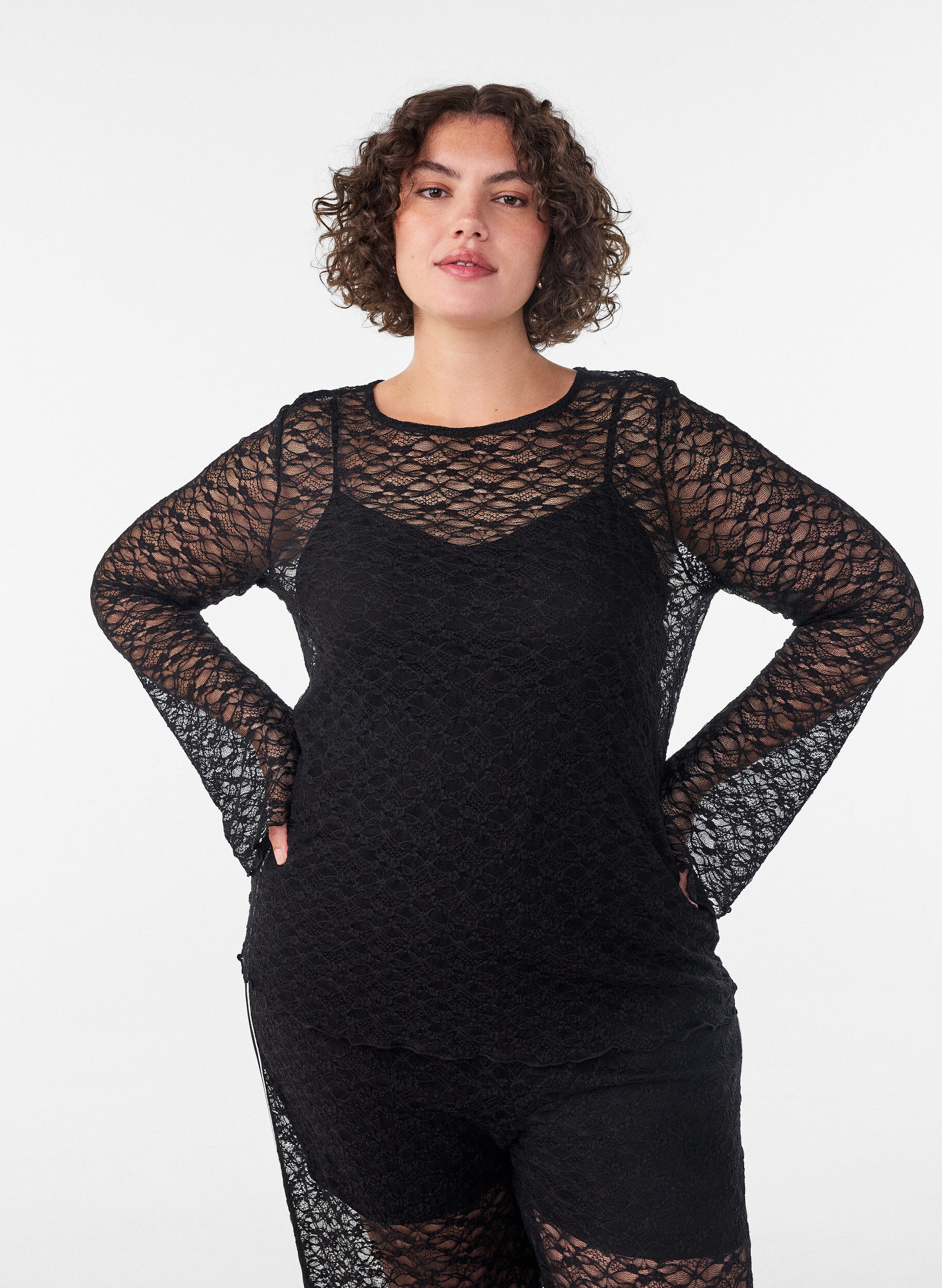 ZizziBlouse met lange mouwen van doorschijnend kant, Zwart, Model image number 0