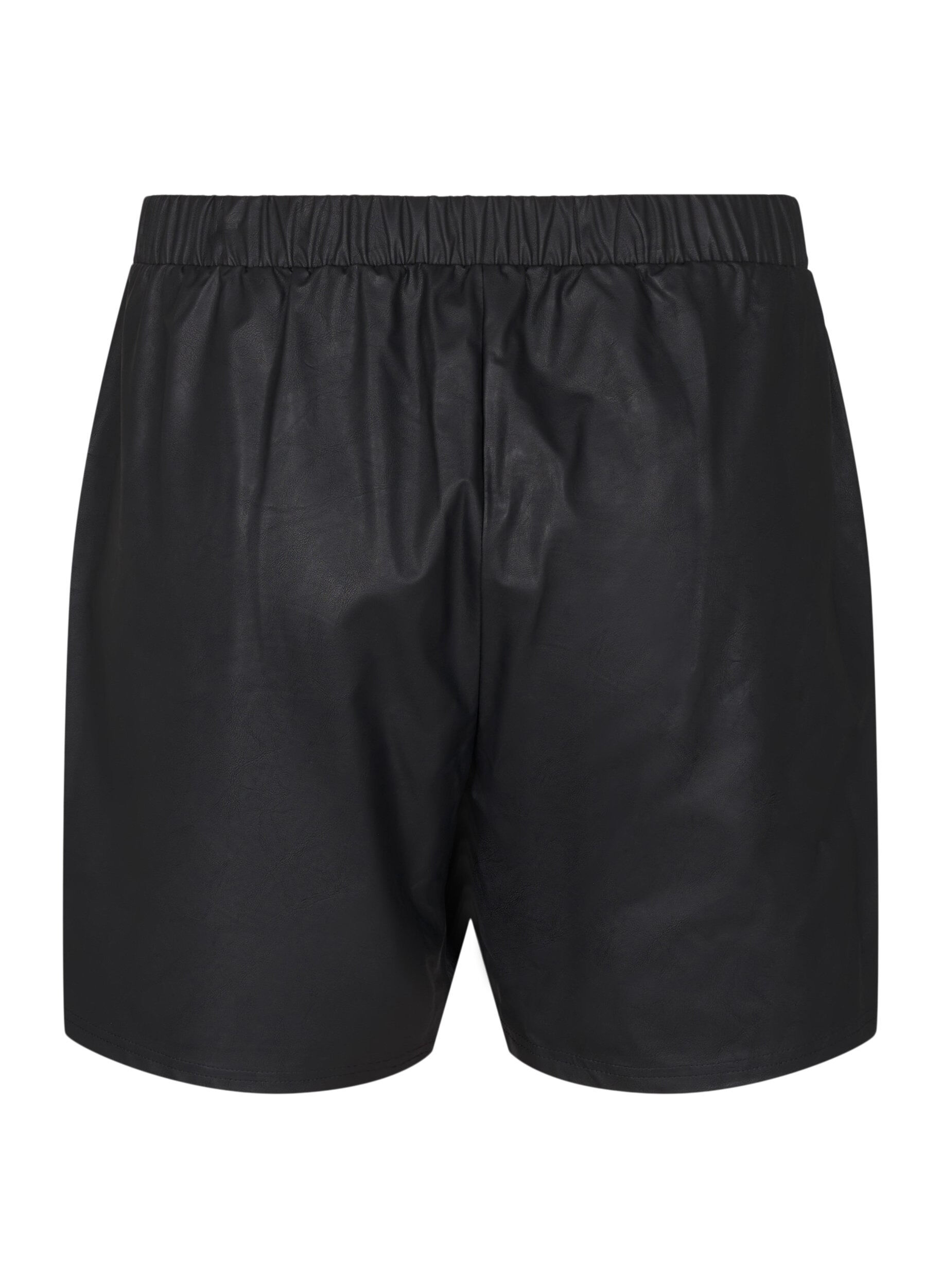 Zizzi Losse imitatieleer shorts, Black, Packshot image number 1