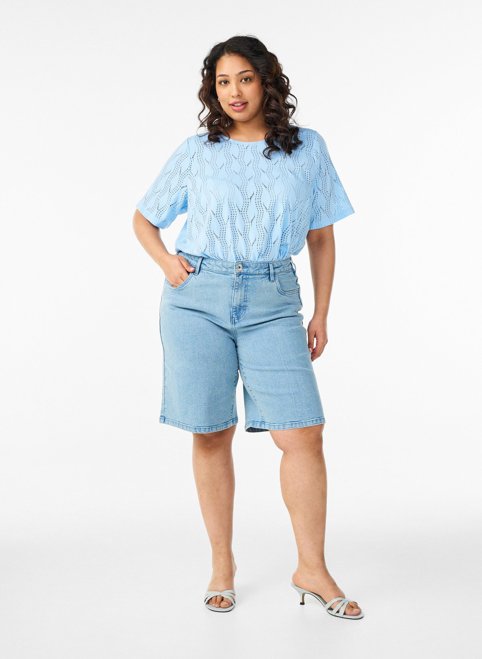 Zizzi Jersey T-shirt met oogjespatroon, Blauw, Model image number 1