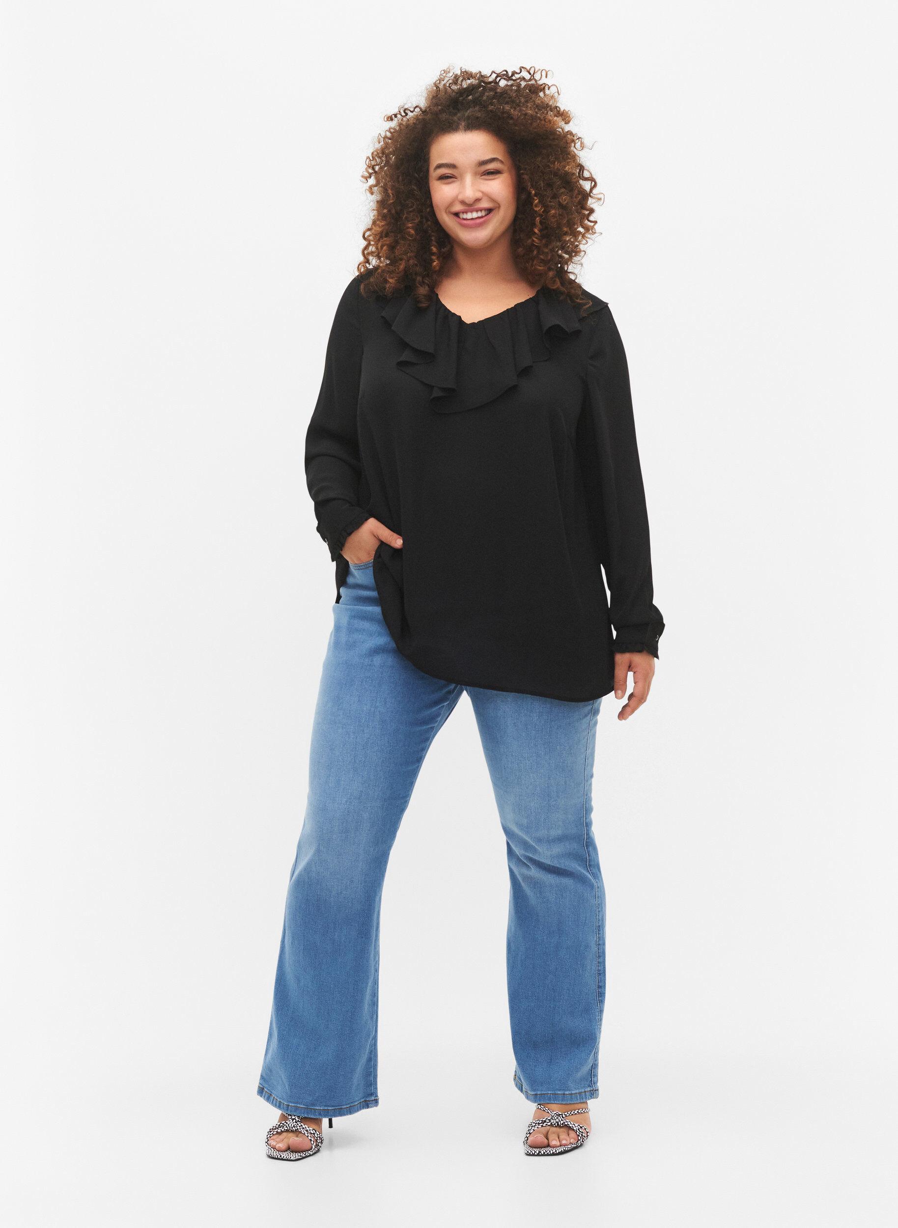 Zizzi  Blouse met ruches en lange mouwen, Black, Model image number 2