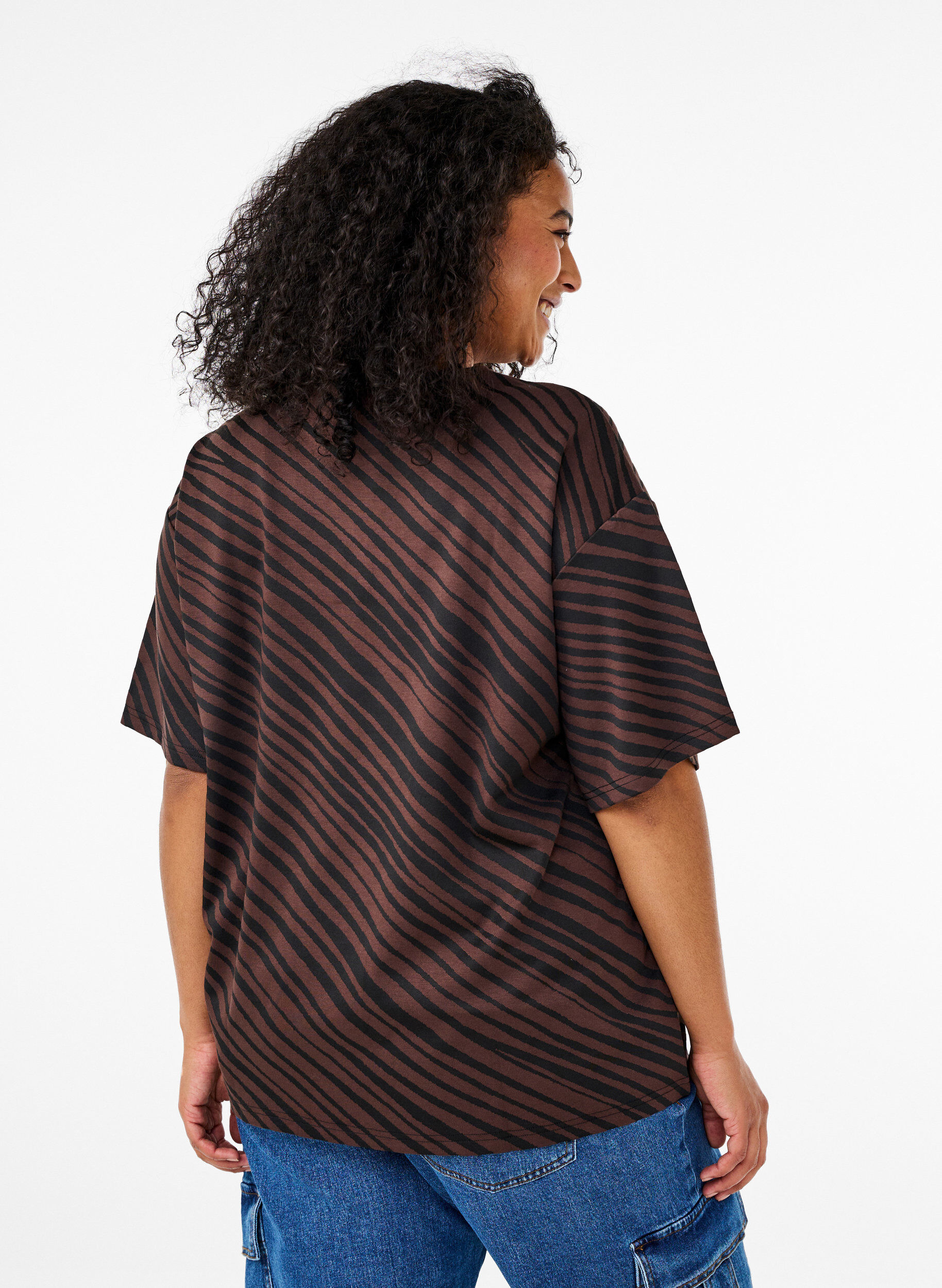 Zizzi Oversized blouse met patroon, Bruin, Model image number 2
