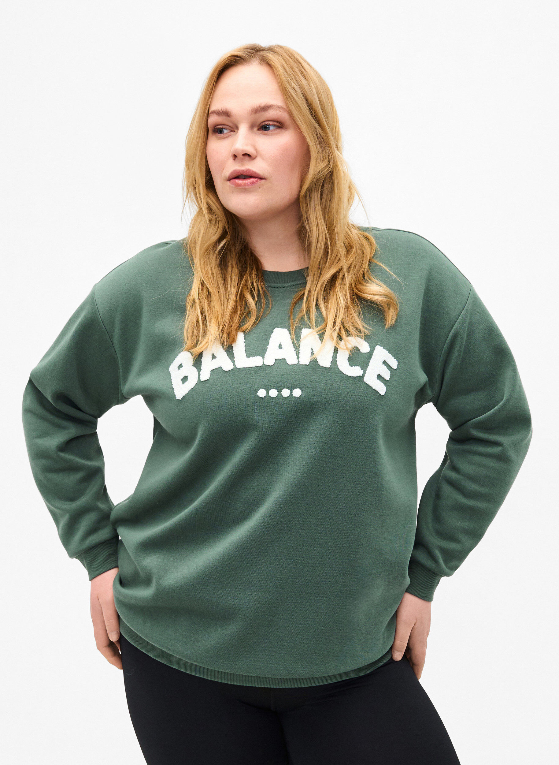 Zizzi Sweatshirt met motief aan de voorkant, Groen, Model image number 0