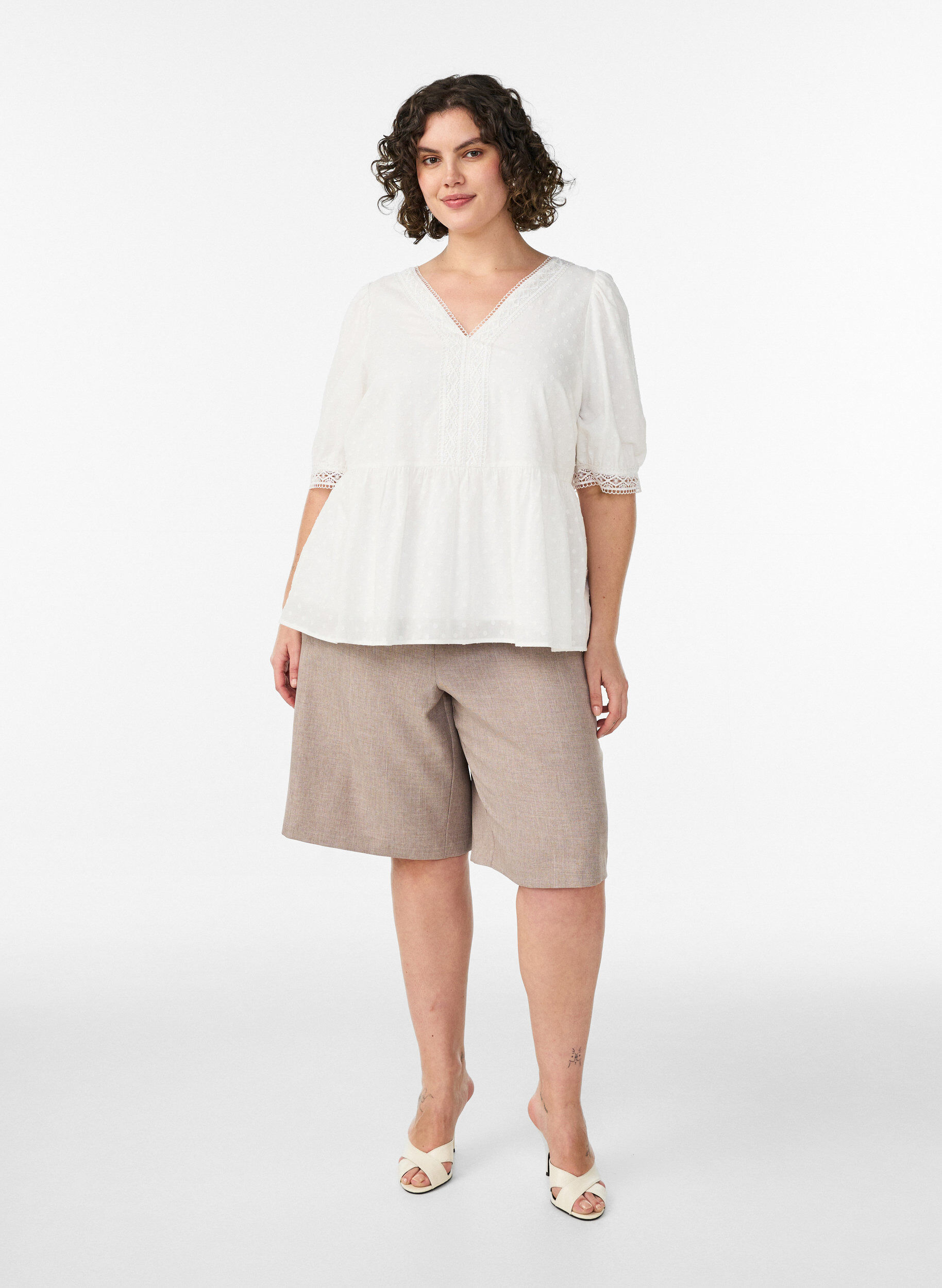 Zizzi Blouse van gestructureerd katoen met crochet details, Wit, Model image number 1