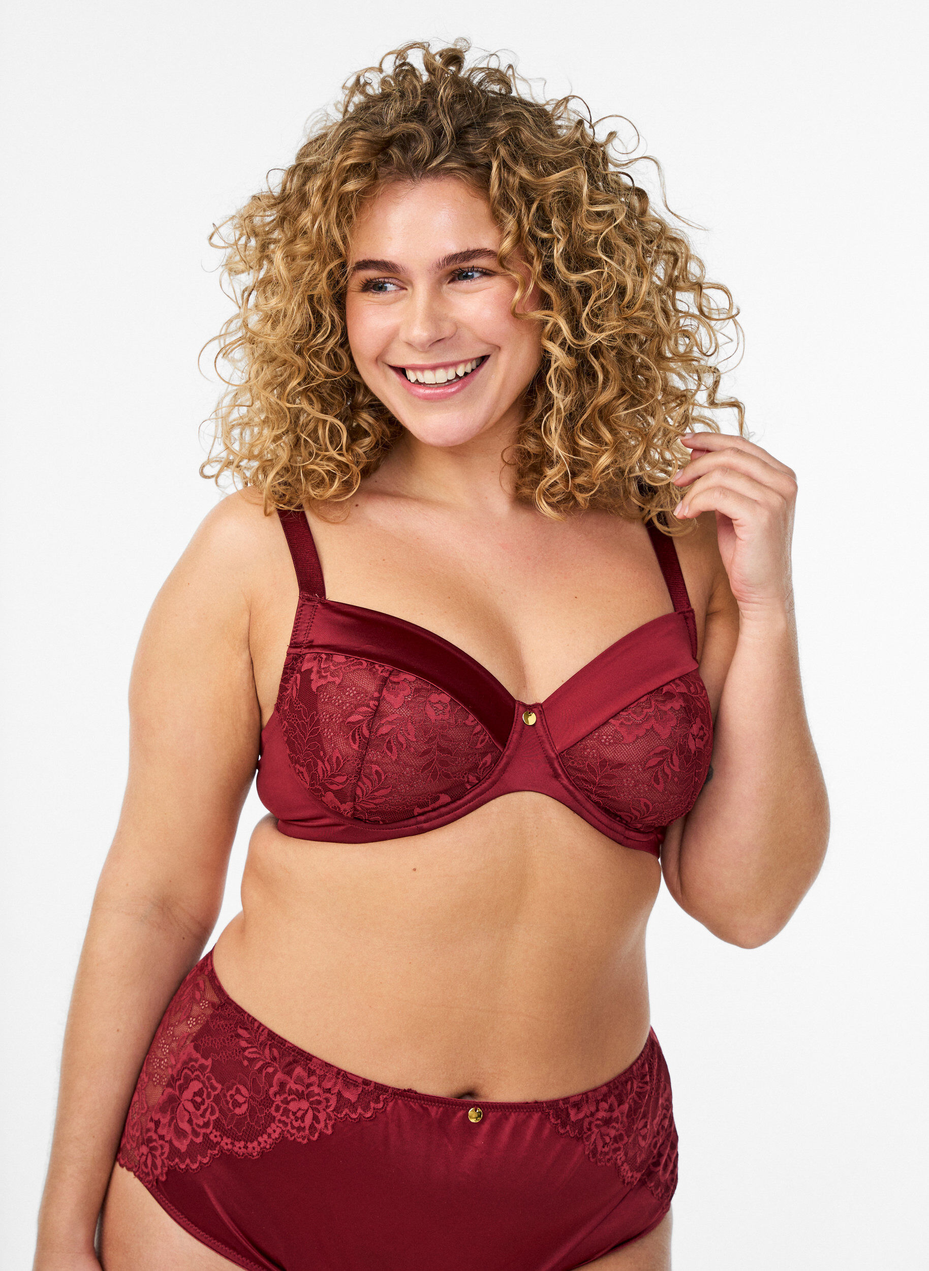 ZizziFull coverage bh in glanzend microvezel, Donker Bordeaux, Model image number 0