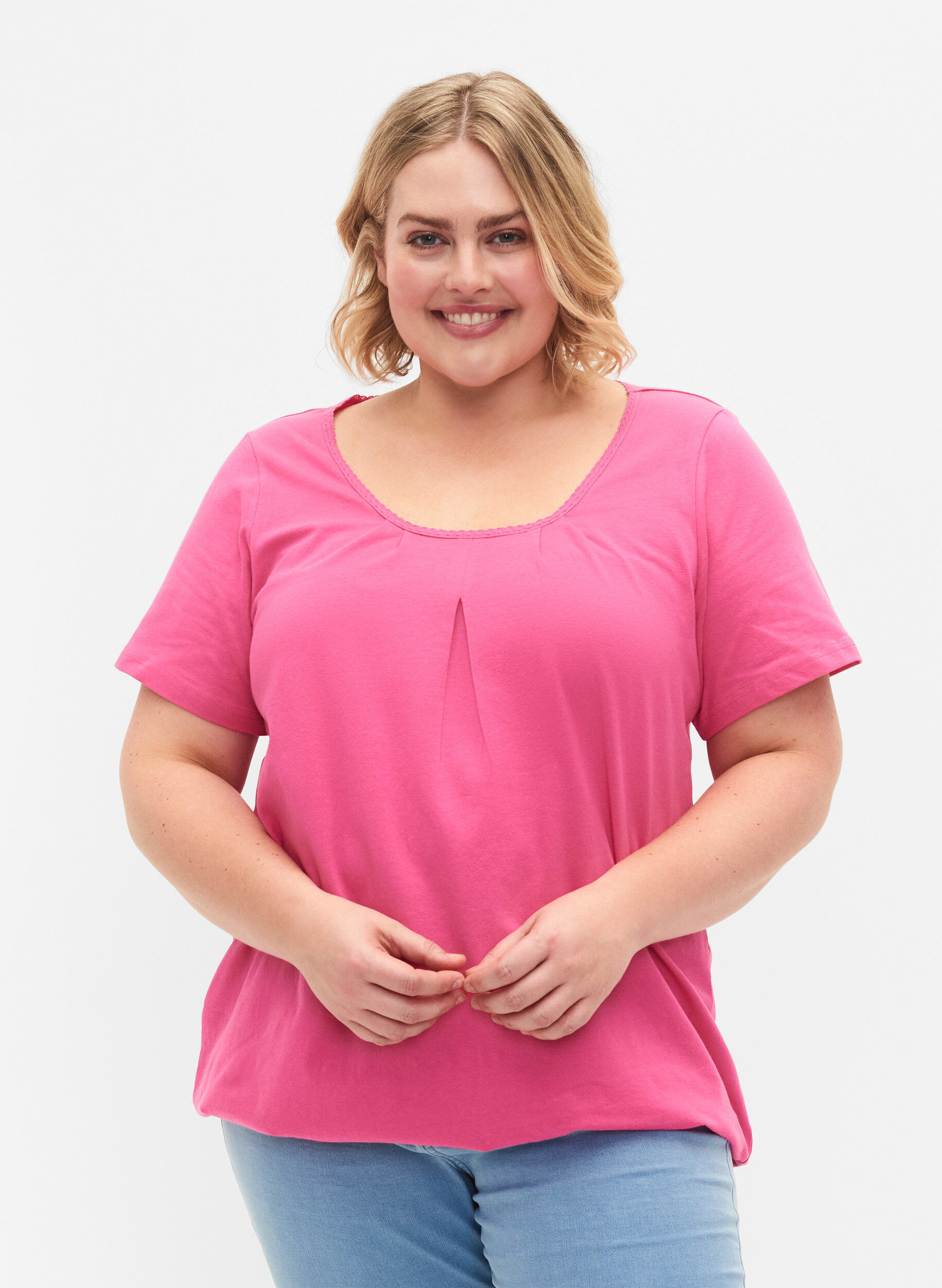 Zizzi 	 Katoenen t-shirt met korte mouwen	 Katoenen t-shirt met korte mouwen, Shocking Pink, Model image number 0