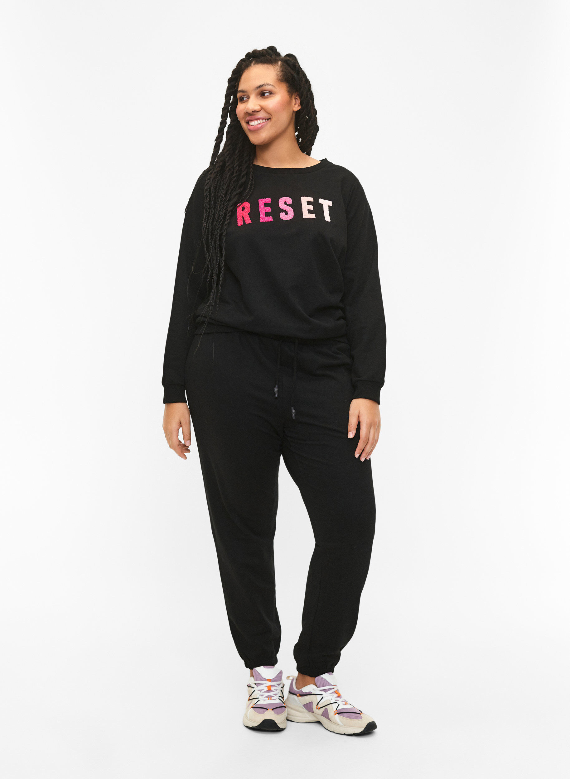 Zizzi Sweatshirt met tekst, Black W. Reset, Model image number 3
